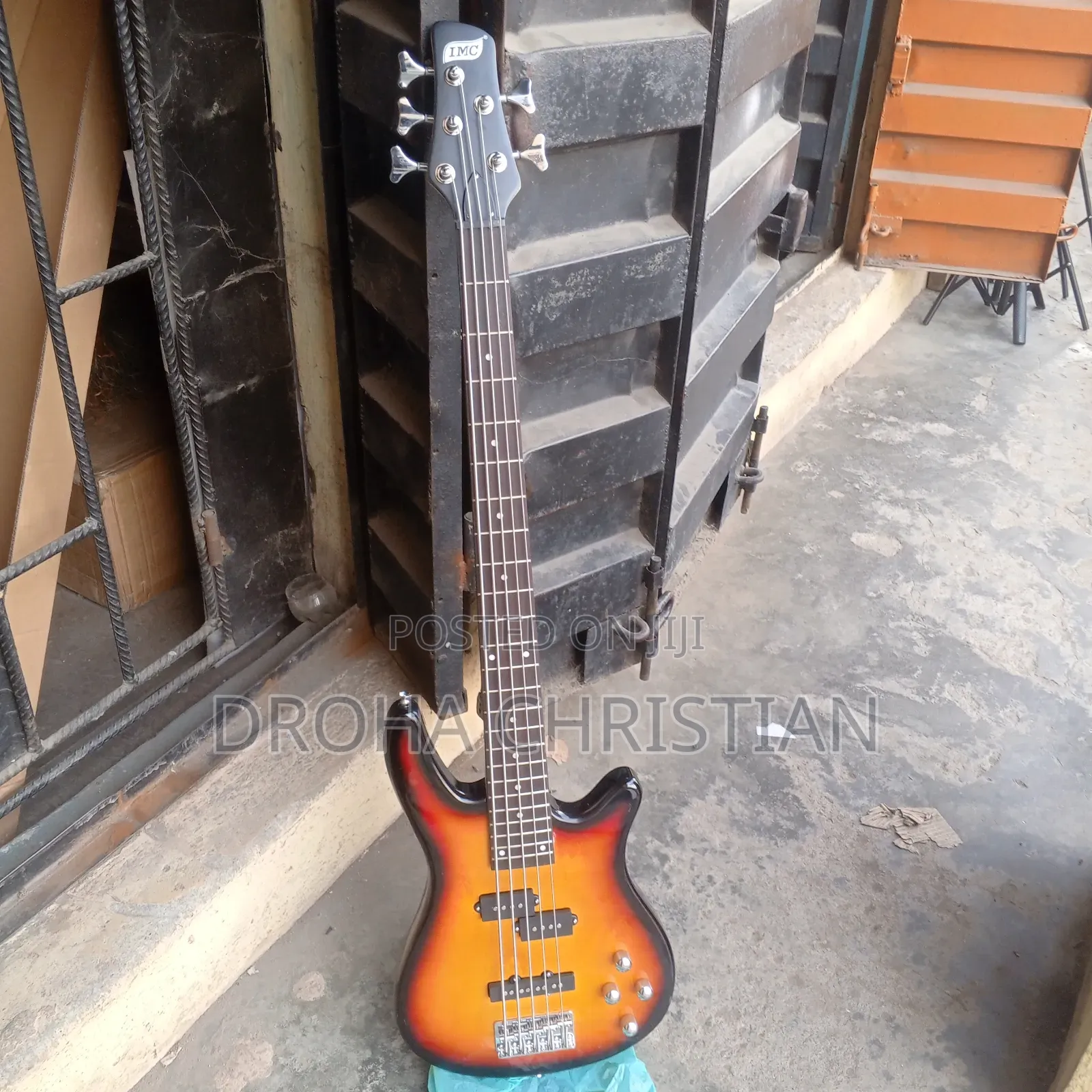 Norma 5 Strings Bass Guitar
