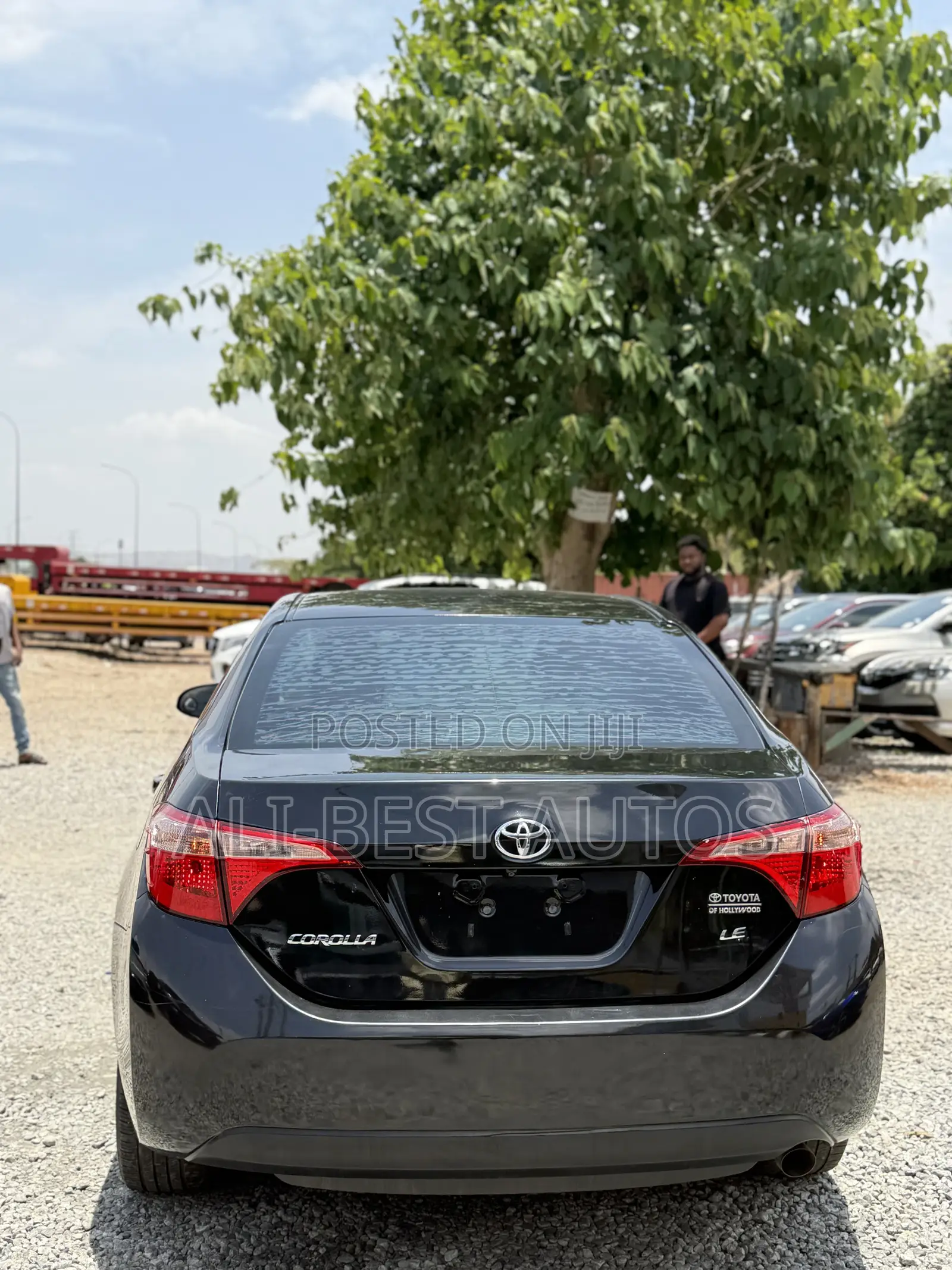 Toyota Corolla LE (1.8L 4cyl 2A) 2018 Black