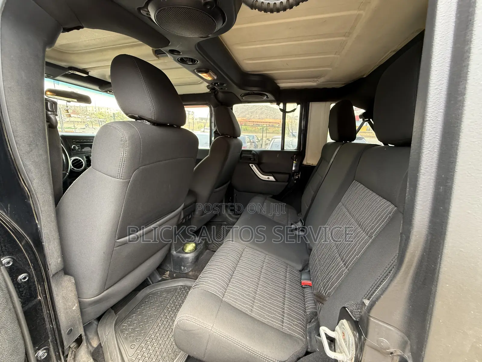 Jeep Wrangler Unlimited Sahara 2012 Black
