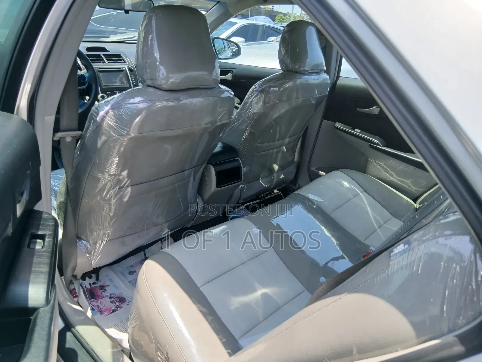 Toyota Camry LE 4dr Sedan (2.5L 4cyl 6A) 2014 Silver