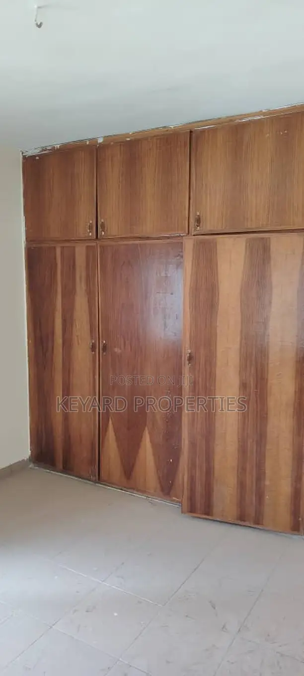 3bdrm Apartment in Wuse 2 for rent