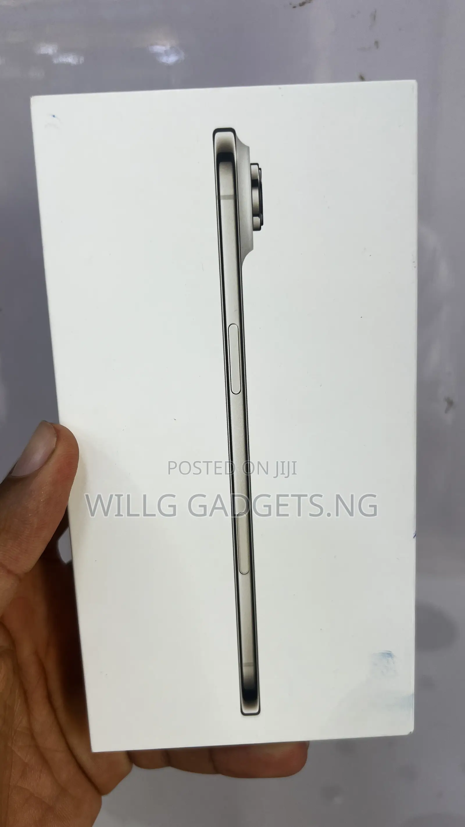 New Apple iPhone Air 256 GB Gold
