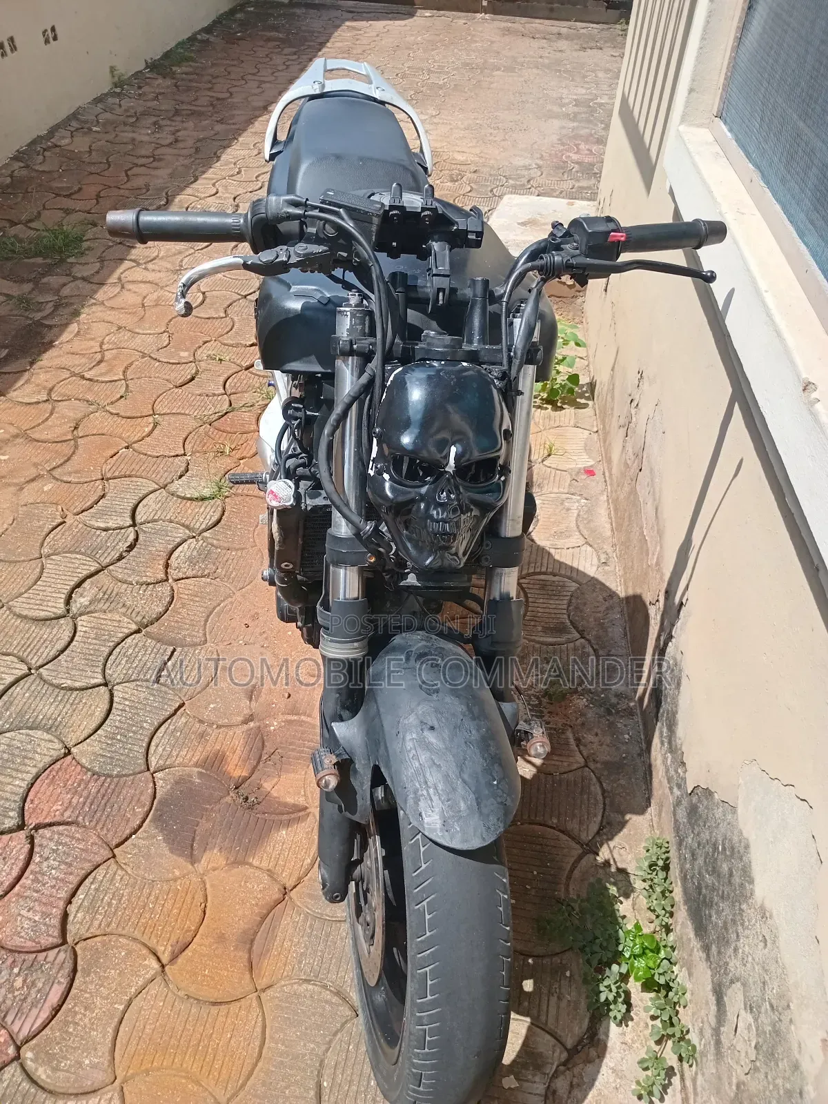 Yamaha 2010 Black