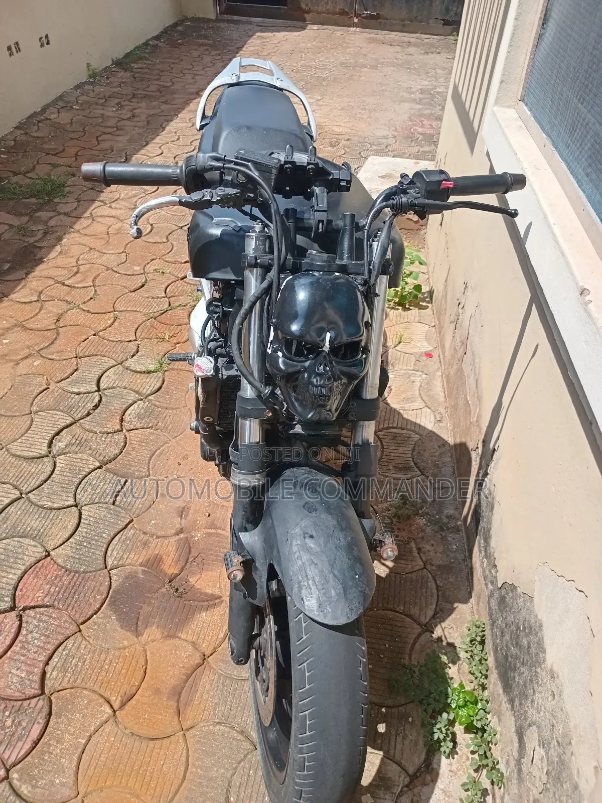 Yamaha 2010 Black