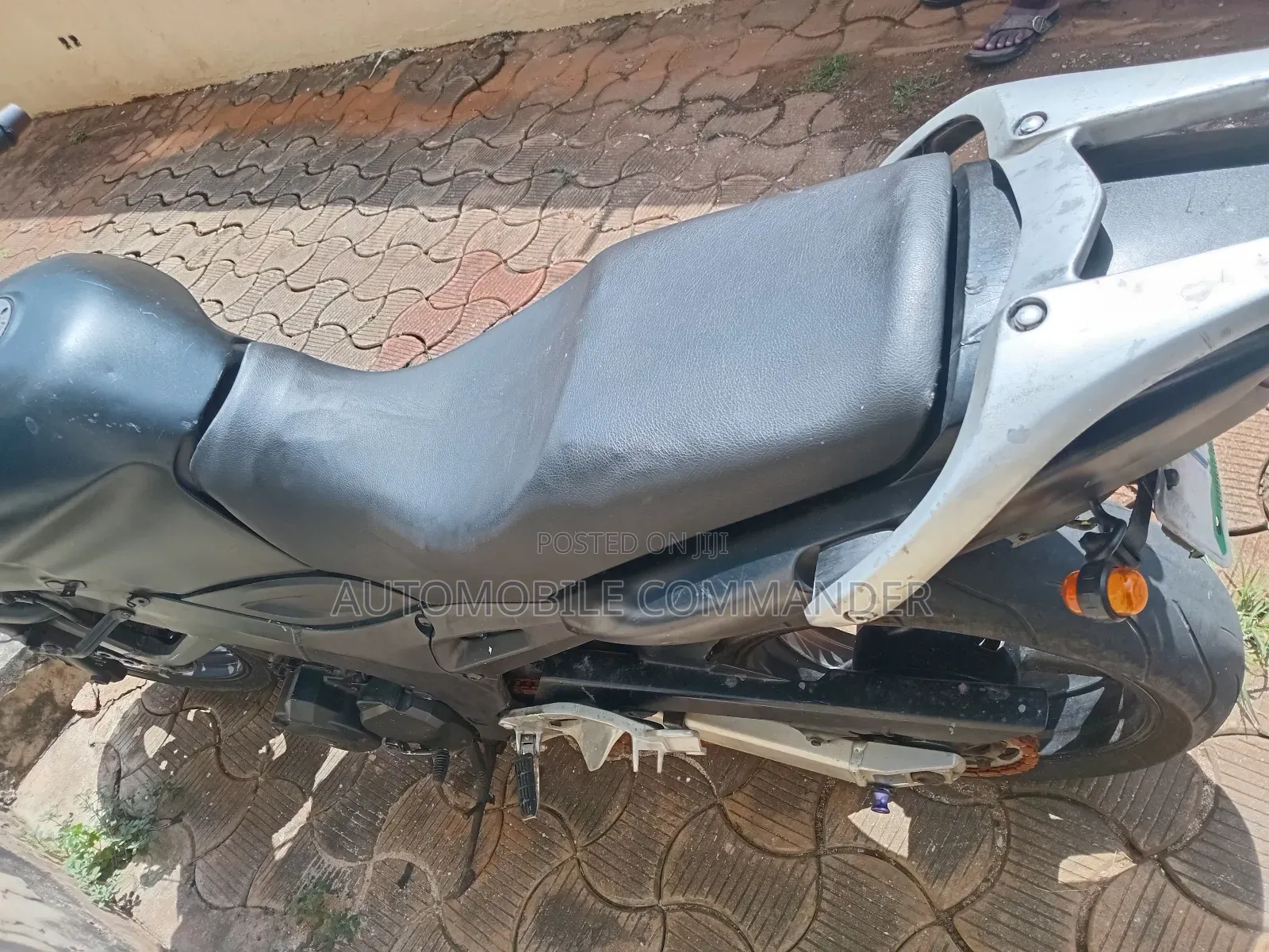 Yamaha 2010 Black