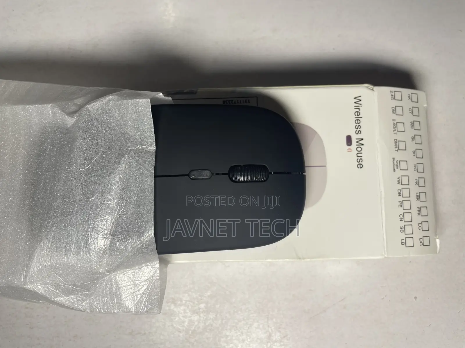 Dual-Mode Wireless Mouse