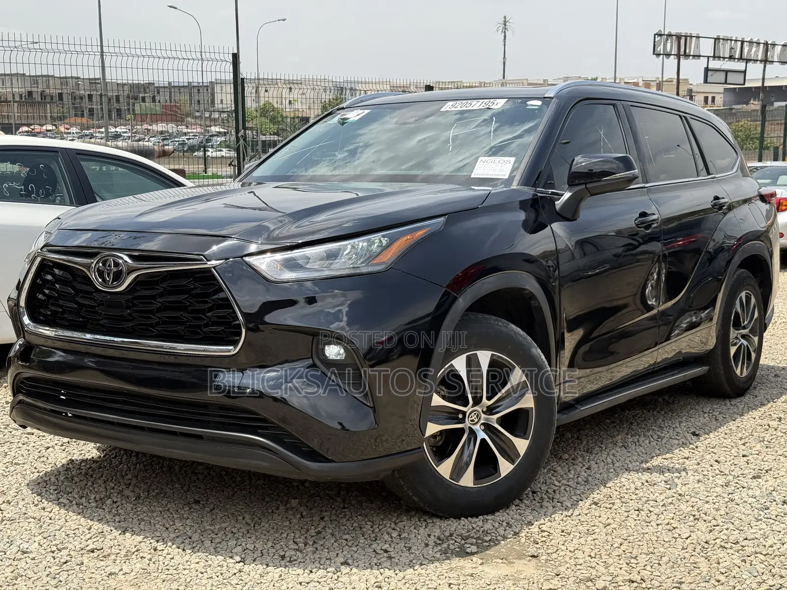 Toyota Highlander XLE 2021 Black