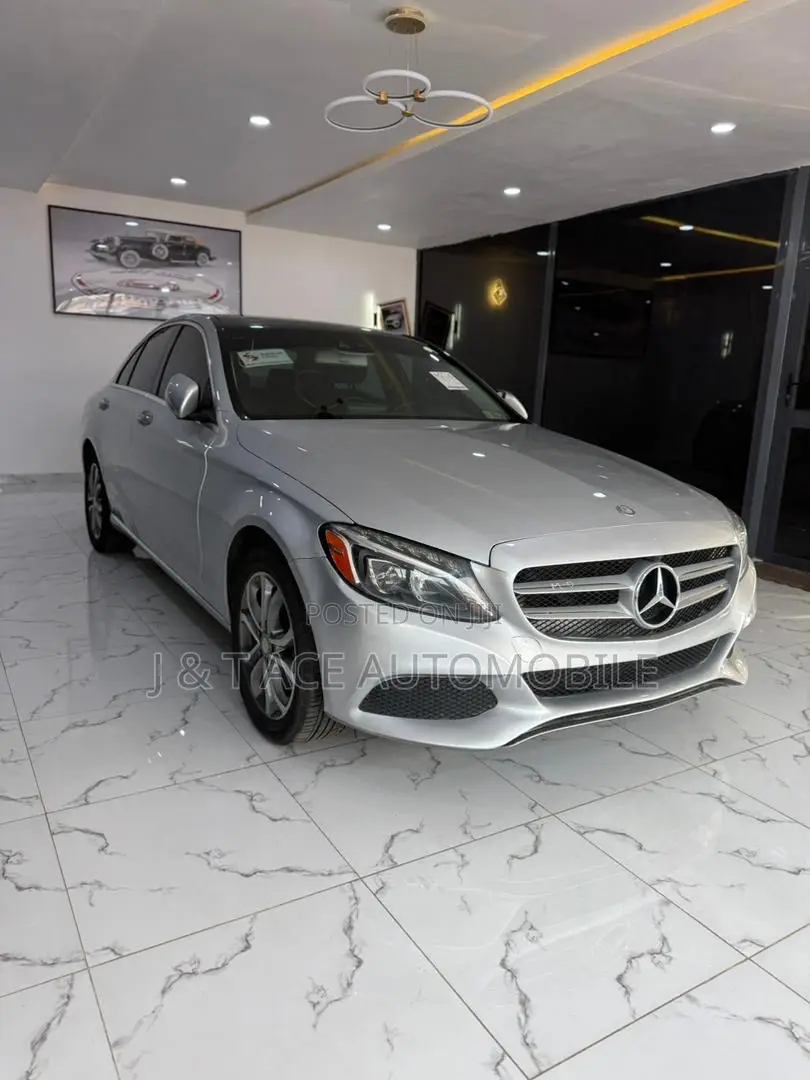 Mercedes-Benz C300 2016 Silver
