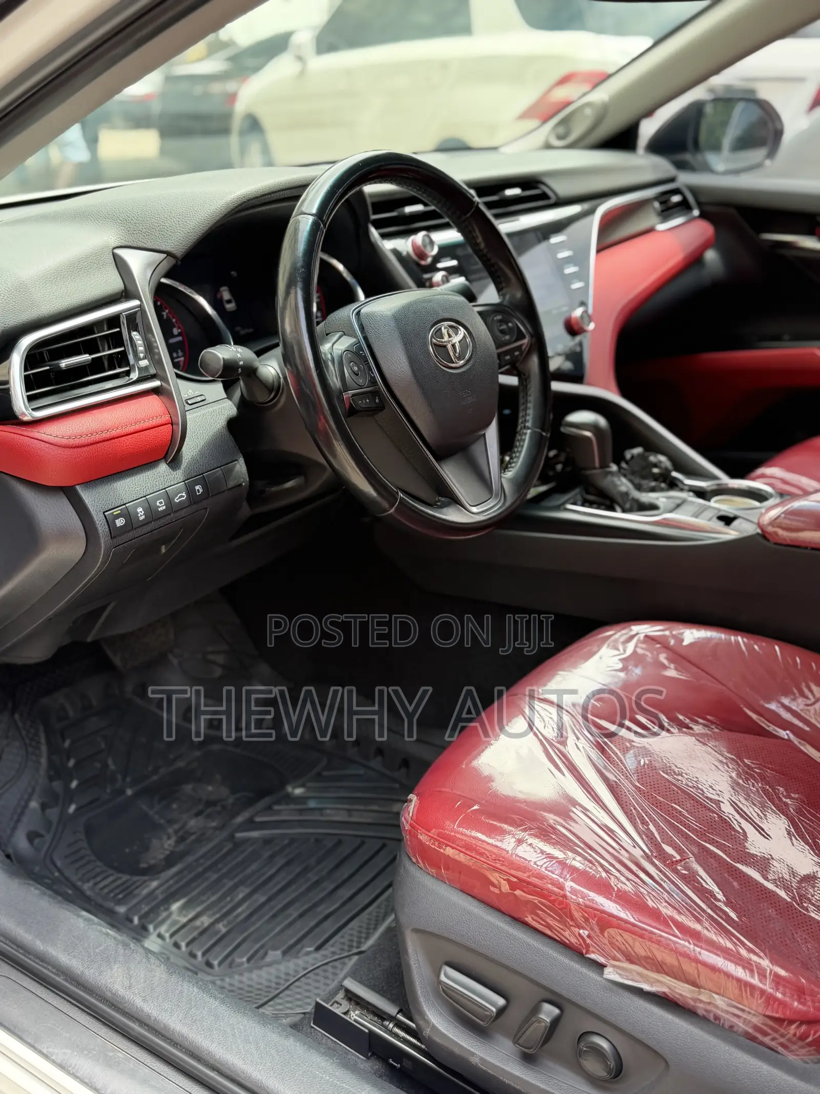 Toyota Camry XSE V6 (3.5L V6 8A) 2019 White