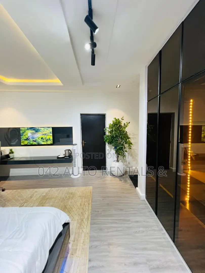 Luxury 3 Bedroom Shortlet Duplex