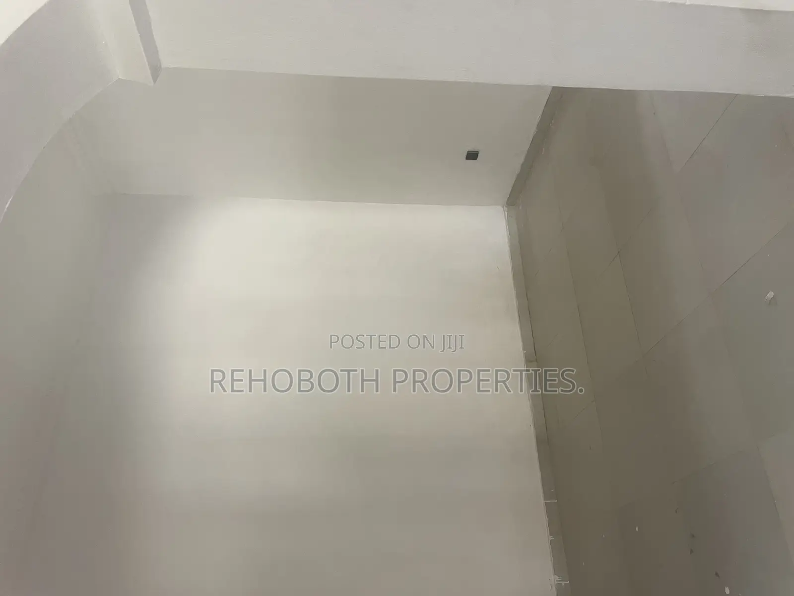 2bdrm Apartment in Peace Estate, Akala Express for rent