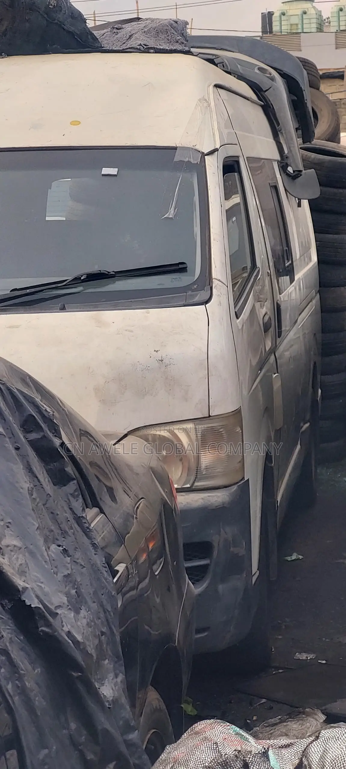 Toyota HiAce 2012 White
