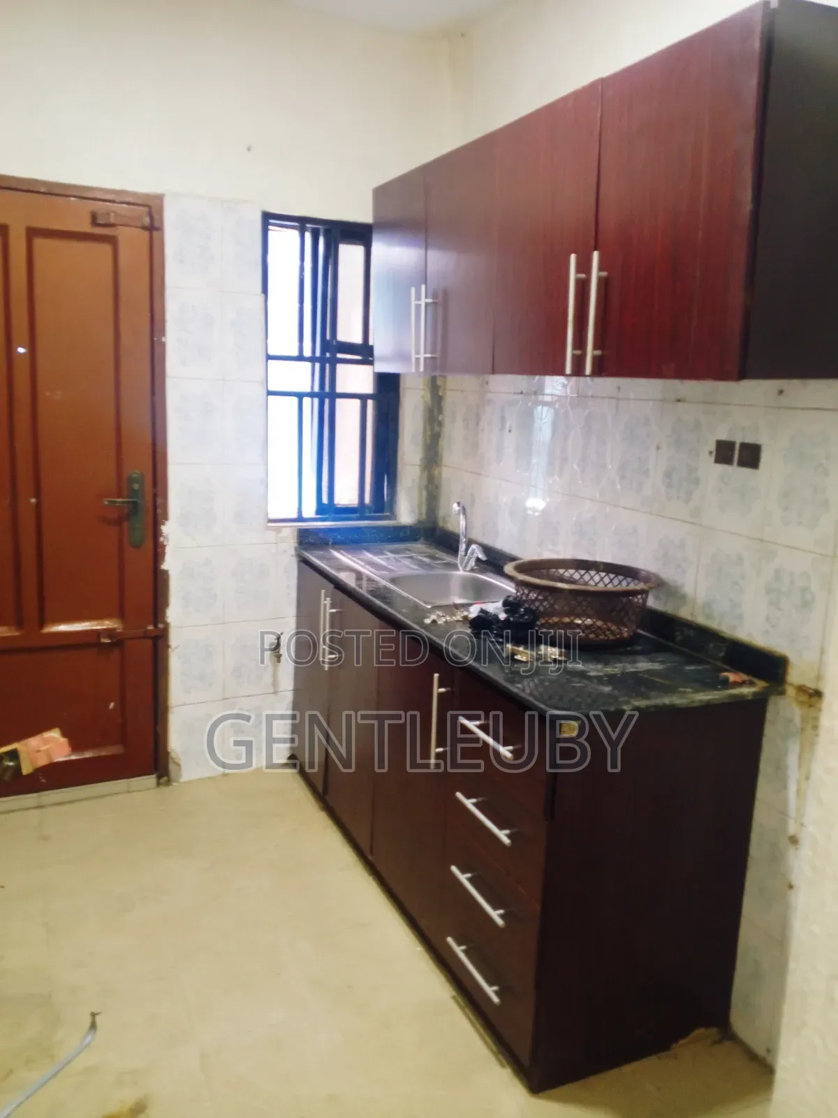 3bdrm Apartment in Agungi, Lekki for rent