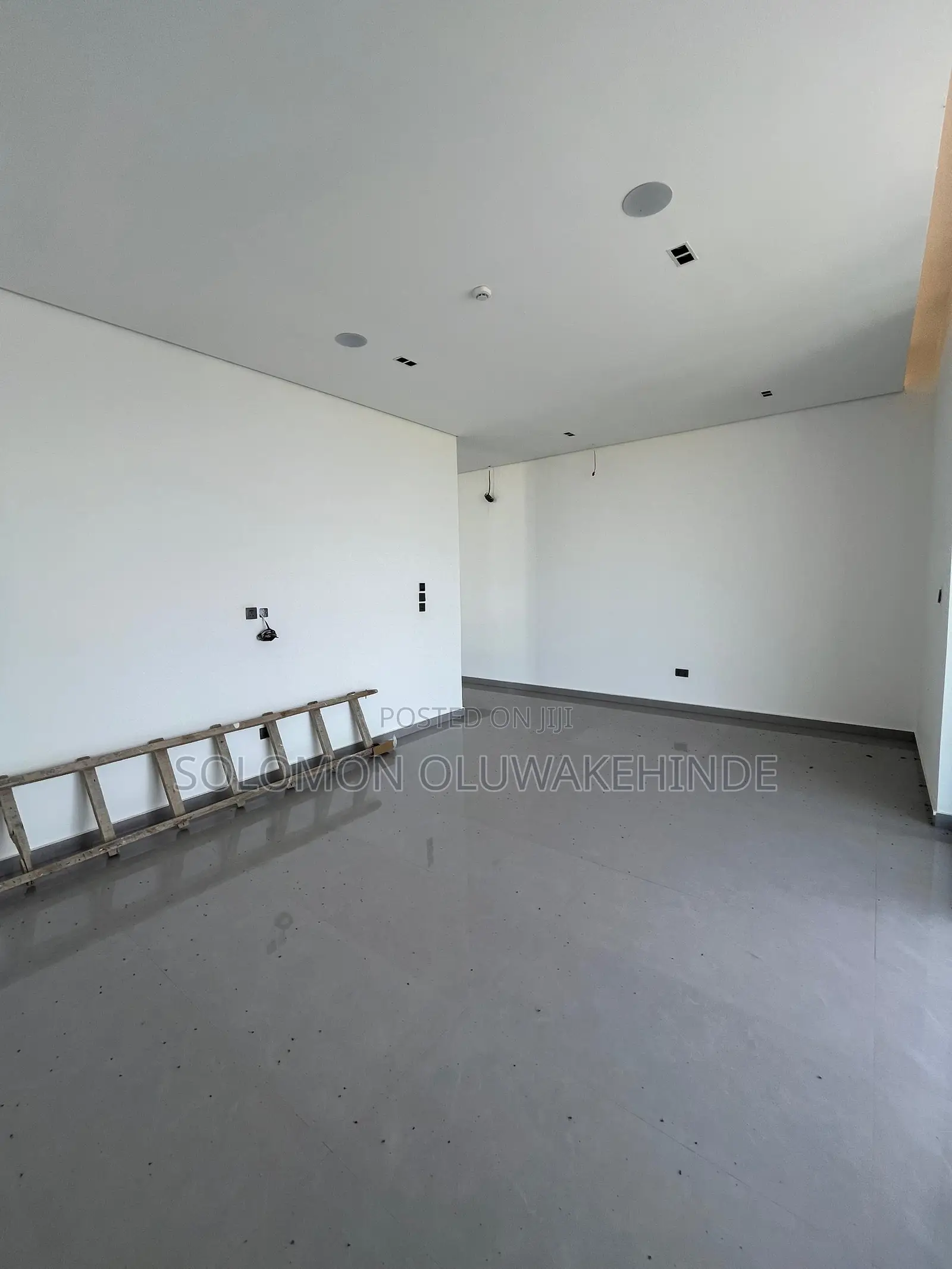 5bdrm Duplex in Ikate for sale