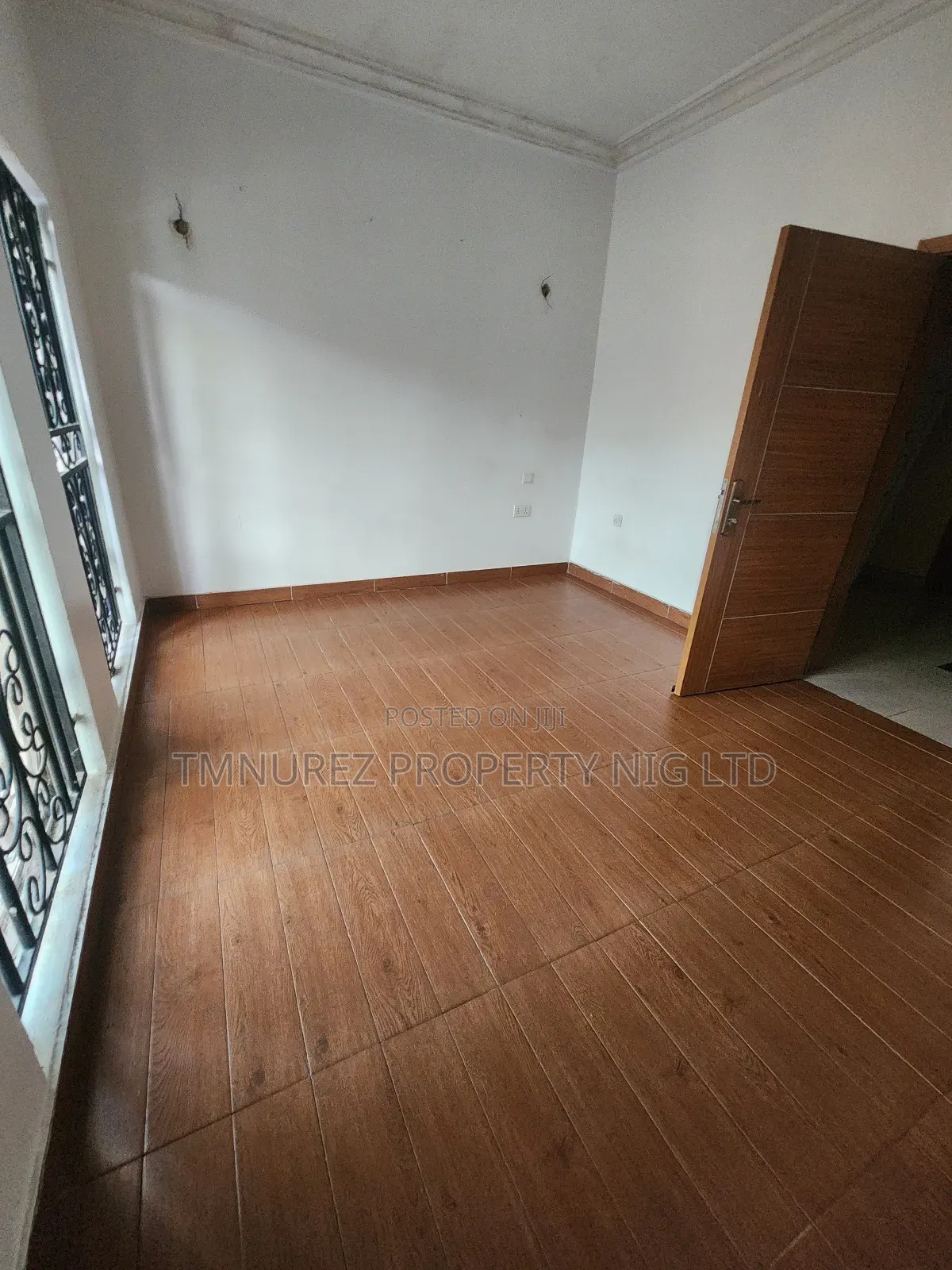 Studio Apartment in Cchevron for rent