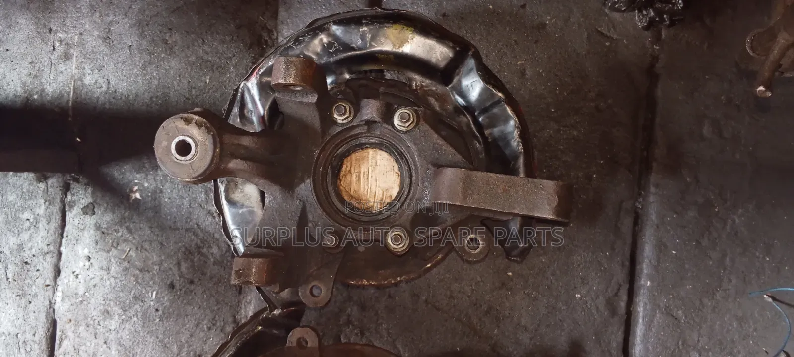 Back Hub for Rx 300 and Highlander Old Model