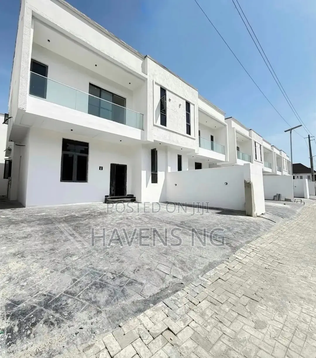 4bdrm Duplex in Ikota for sale