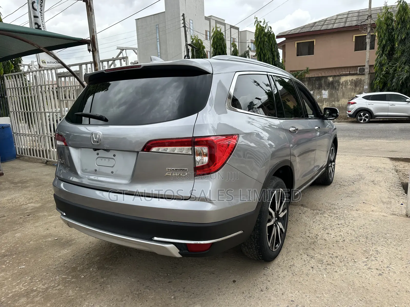 Honda Pilot Touring AWD 2019 Gray