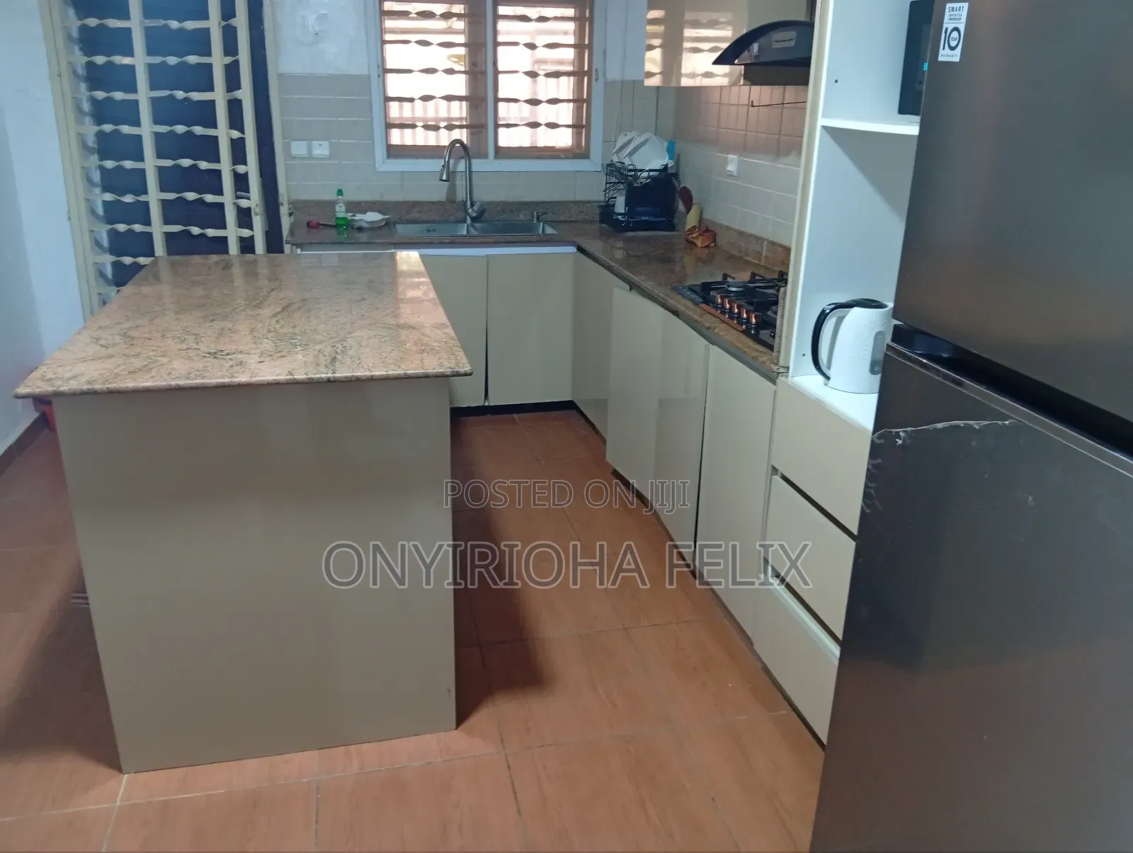 4bdrm Townhouse / Terrace in Brains And Hammers, Life Camp for rent