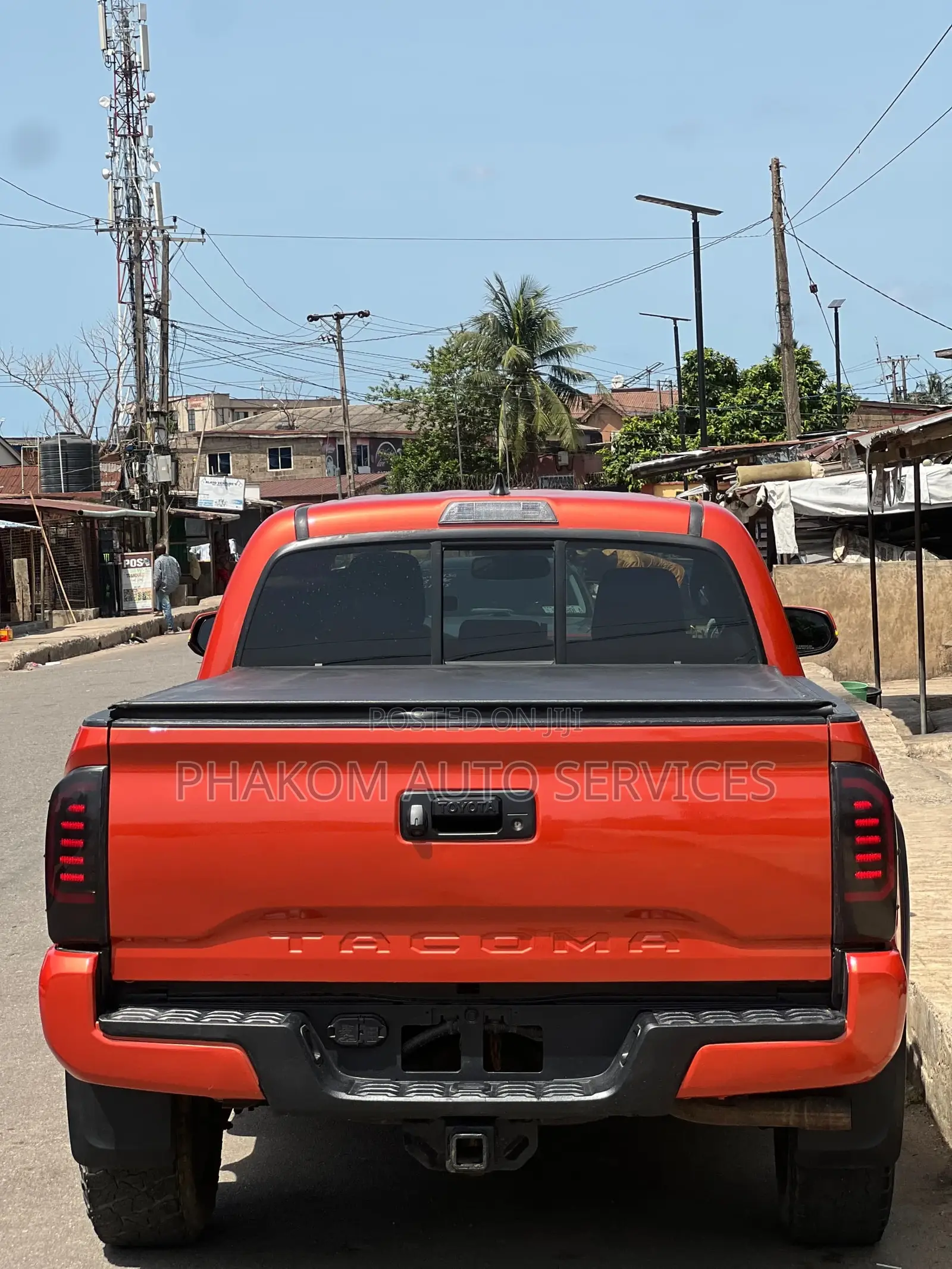 Toyota Tacoma 4dr Double Cab 2016 Orange