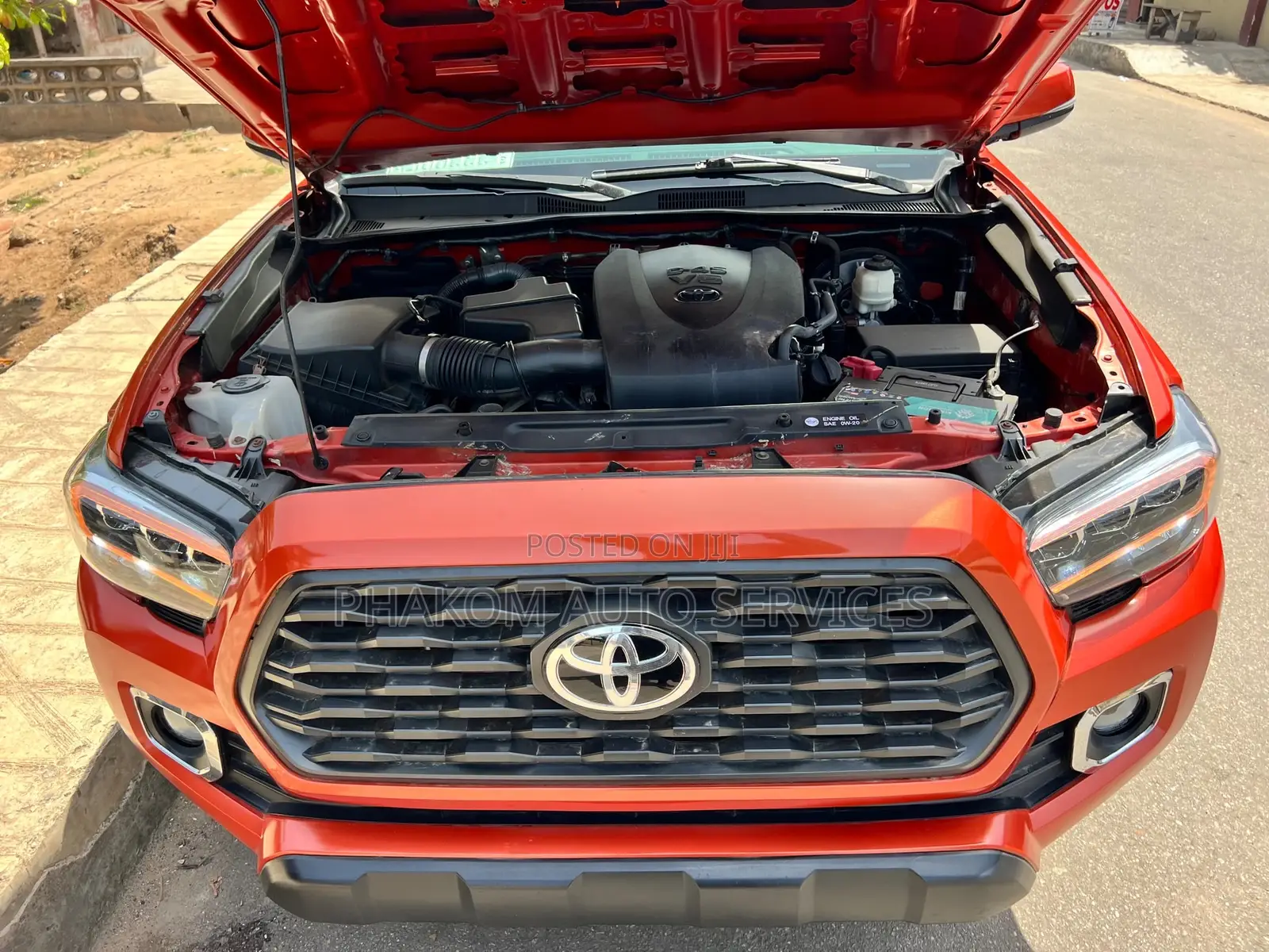Toyota Tacoma 4dr Double Cab 2016 Orange