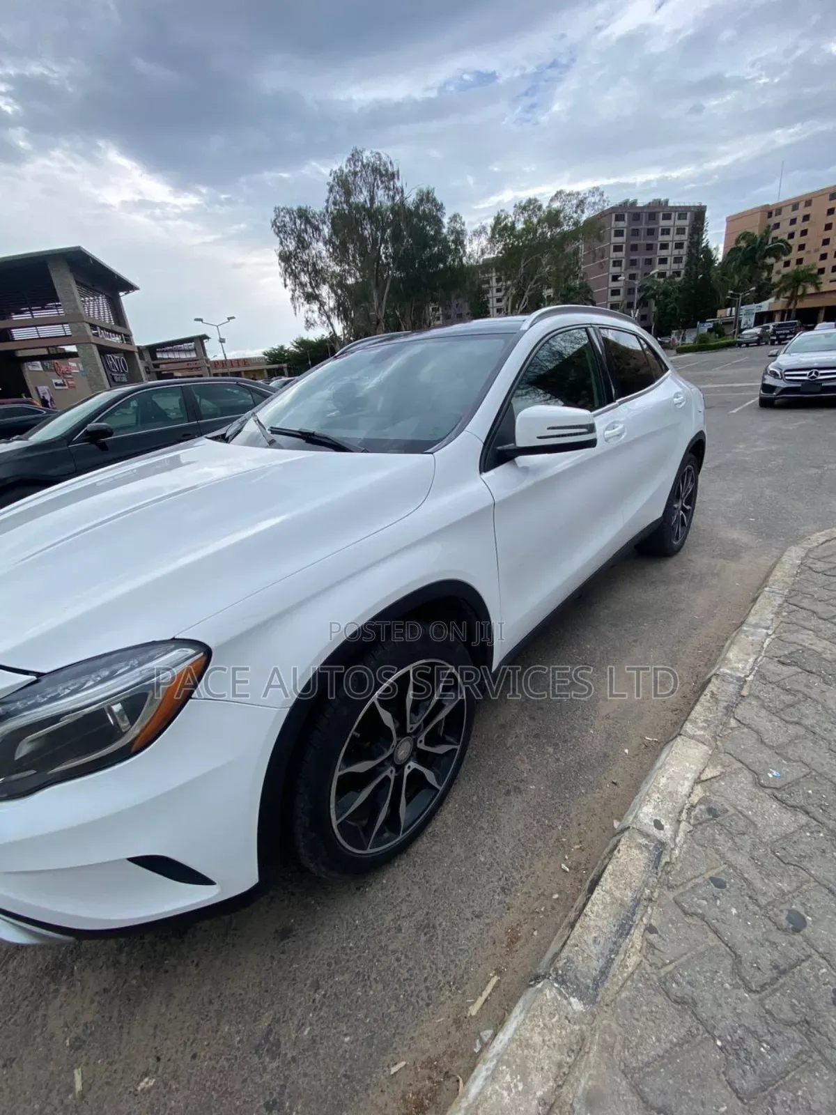 Mercedes-Benz GLA 250 2015 White