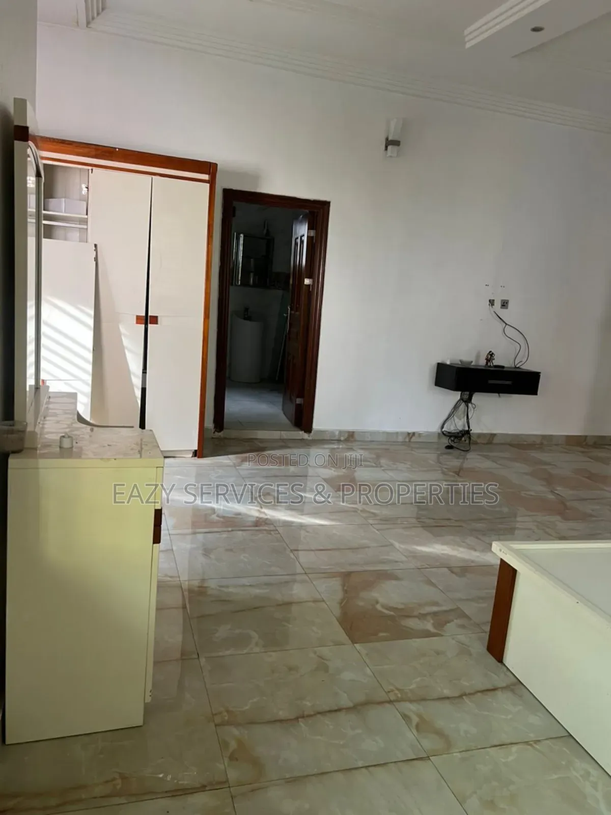 Studio Apartment in Gated And Secured, Ologolo for rent