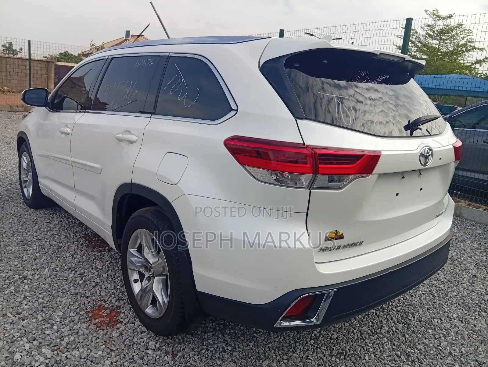 Toyota Highlander Limited 4x2 V6 (3.5L 6cyl 8A) 2018 White