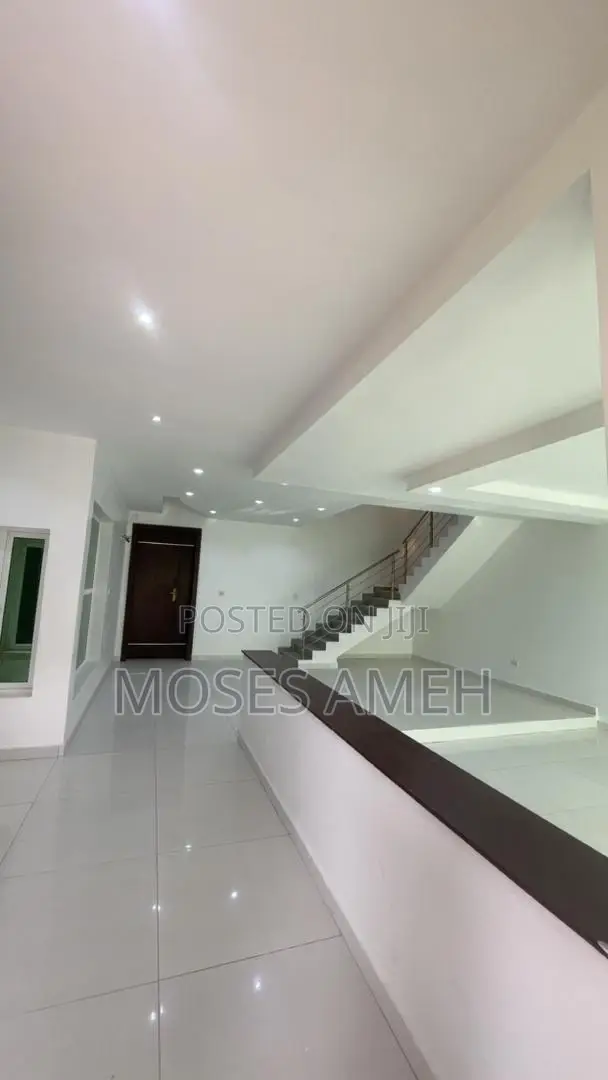 4bdrm Townhouse / Terrace in Katampe (Main) for rent