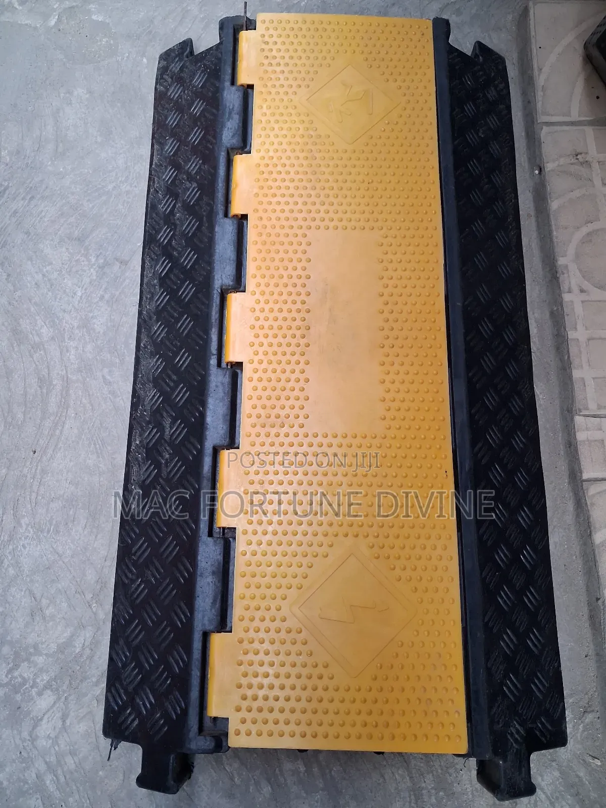 3-Lines Heavy Duty Cable Ramp Protector