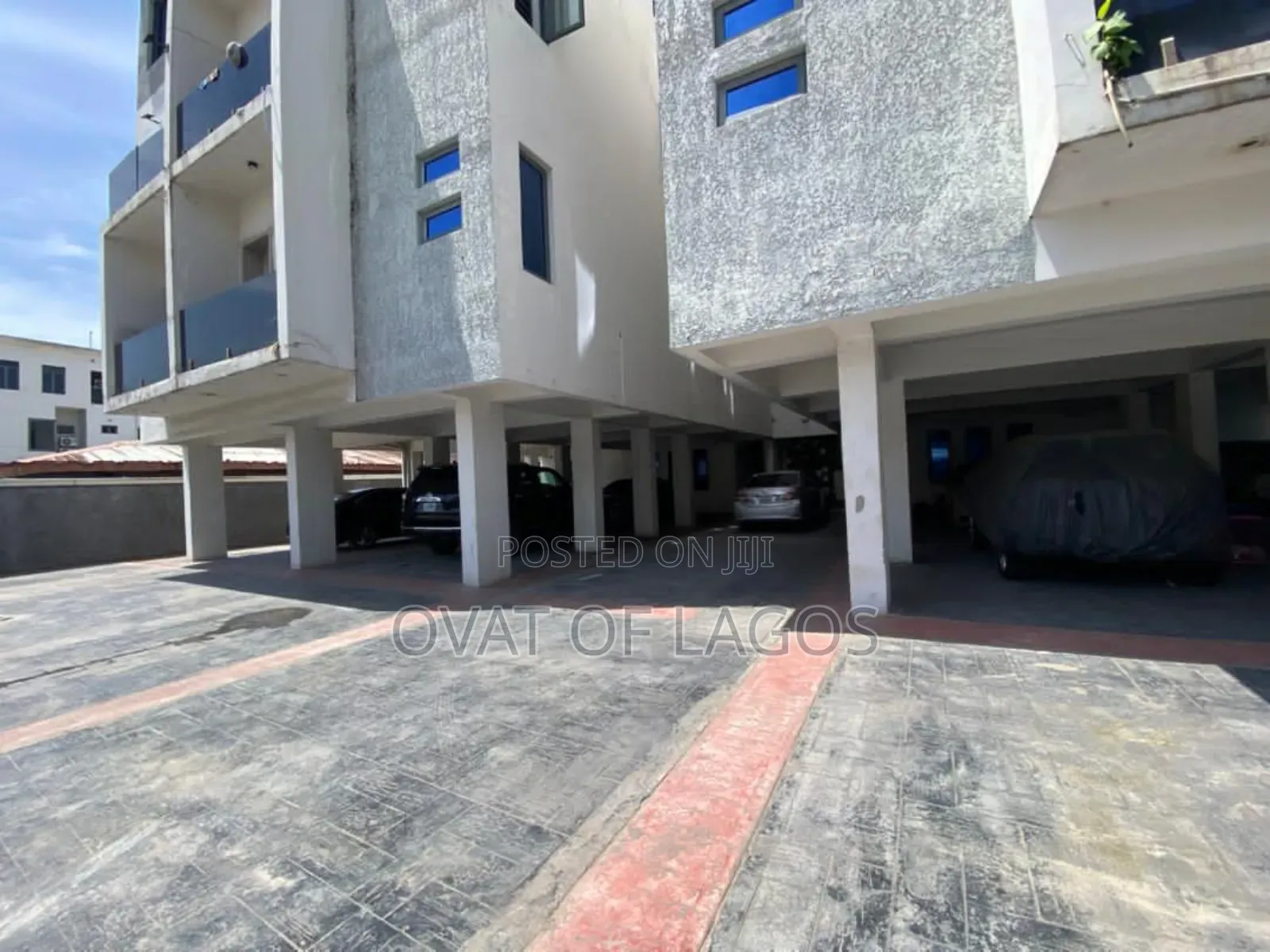 3bdrm Apartment in Ikate for sale