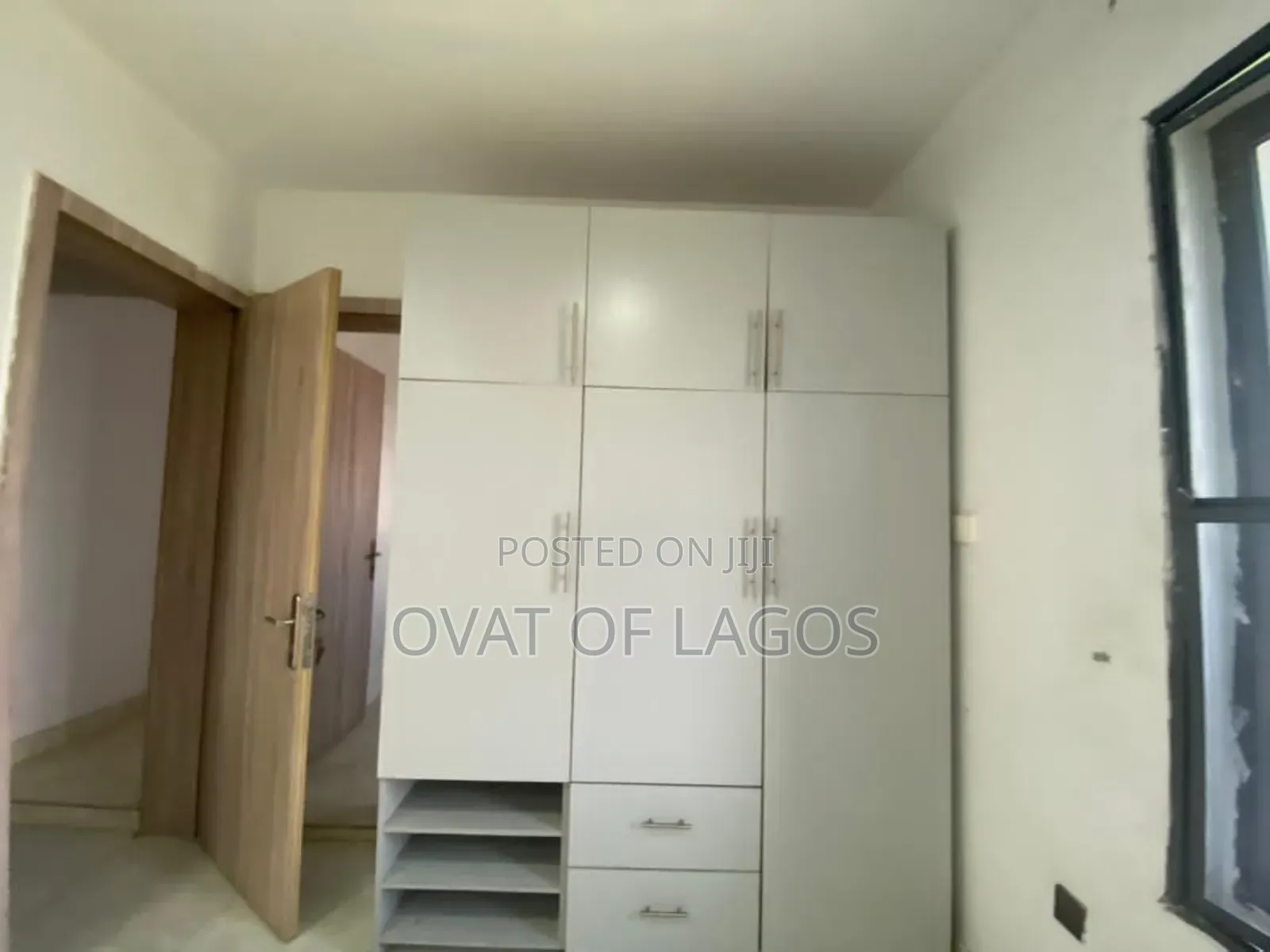 3bdrm Apartment in Ikate for sale