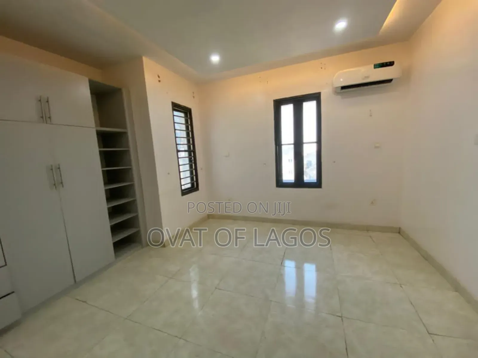 3bdrm Apartment in Ikate for sale