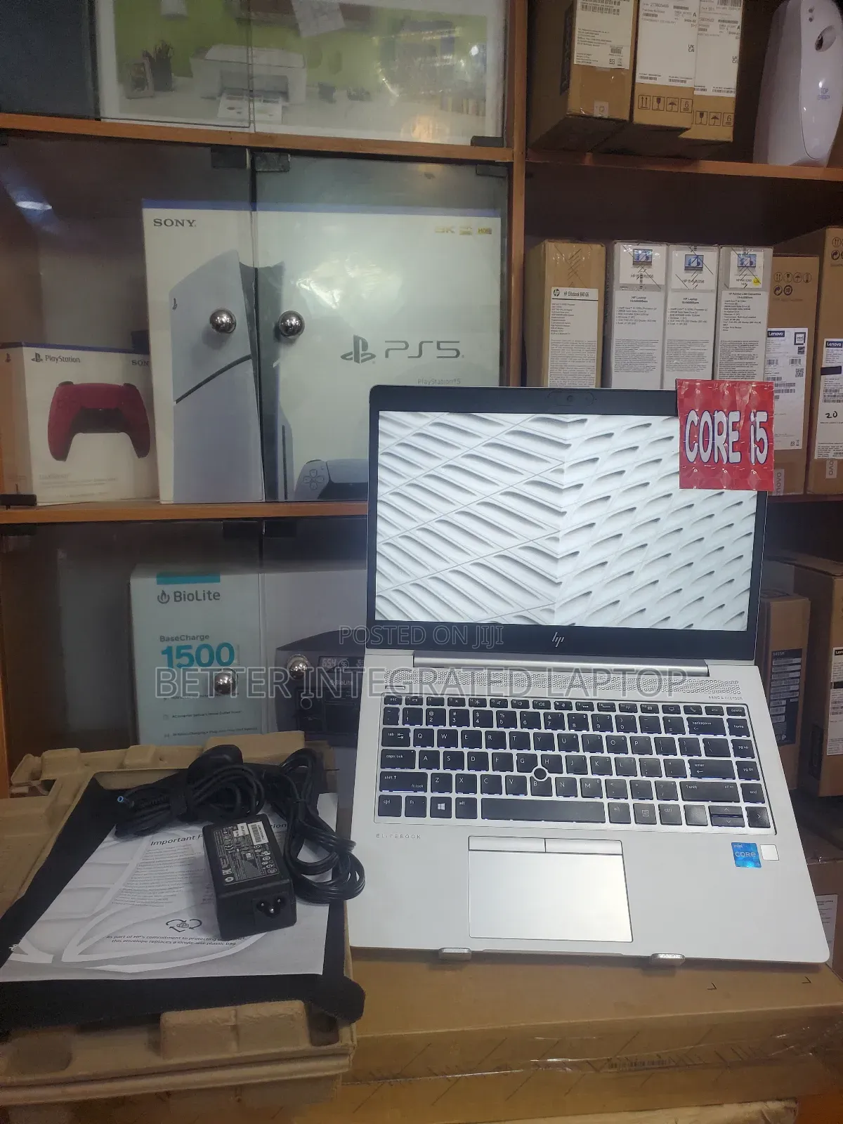 New Laptop HP EliteBook 830 8GB Intel Core 5 SSD 256GB