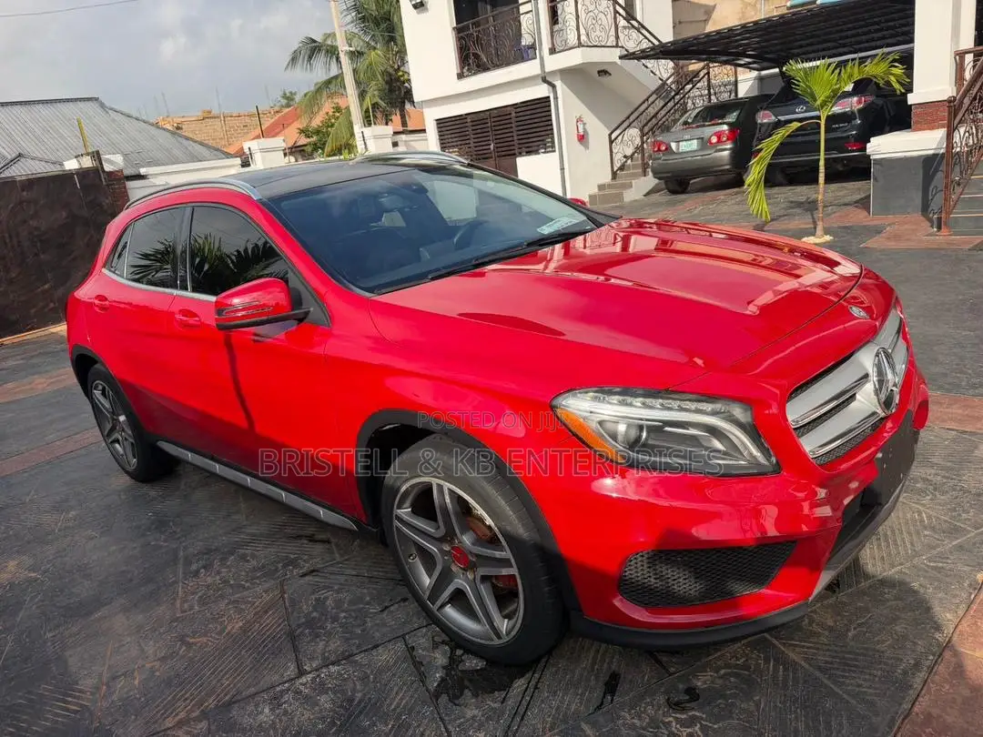 Mercedes-Benz GLA 250 2018 Red