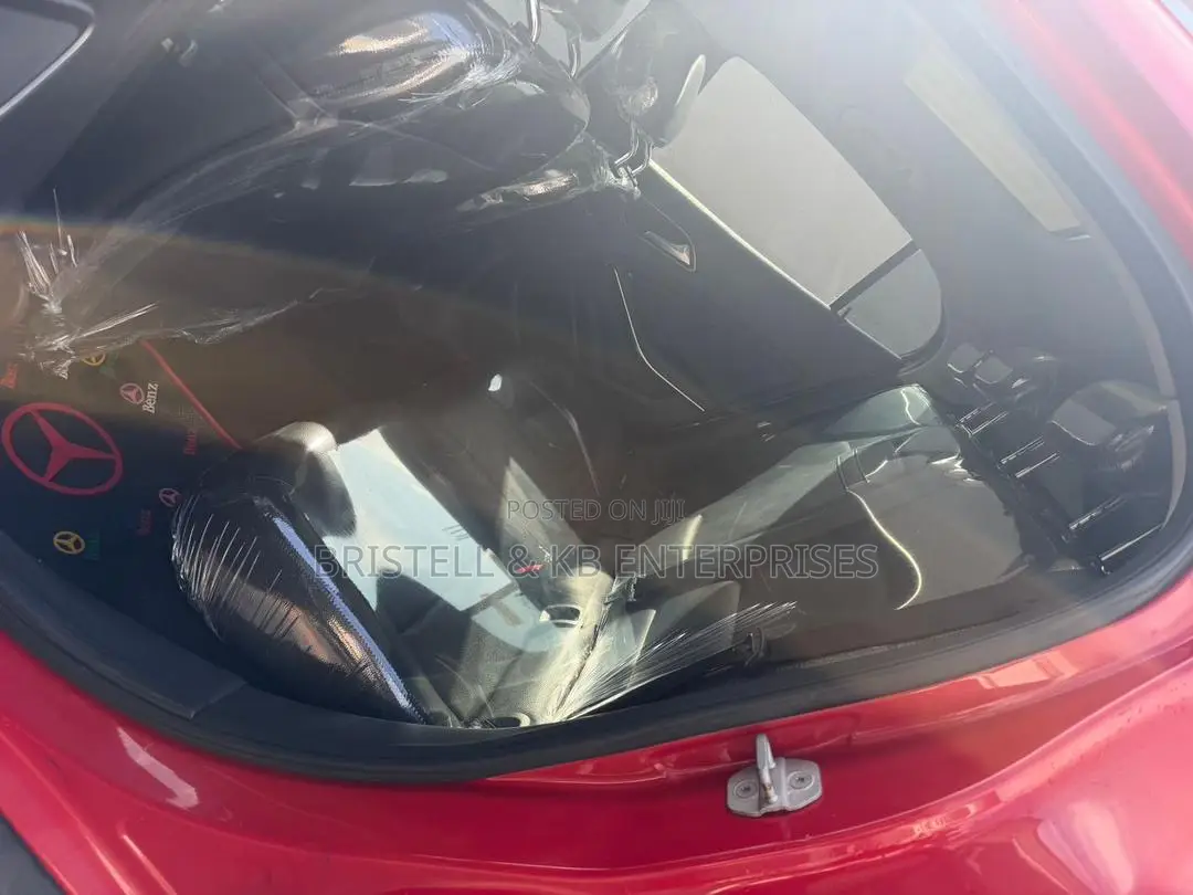 Mercedes-Benz GLA 250 2018 Red