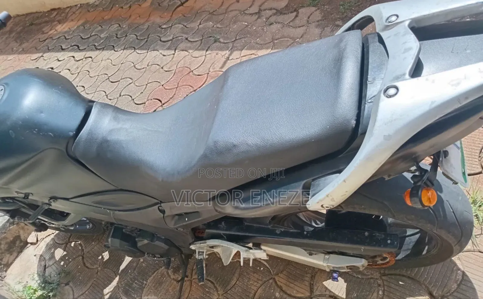 Yamaha 2010 Black