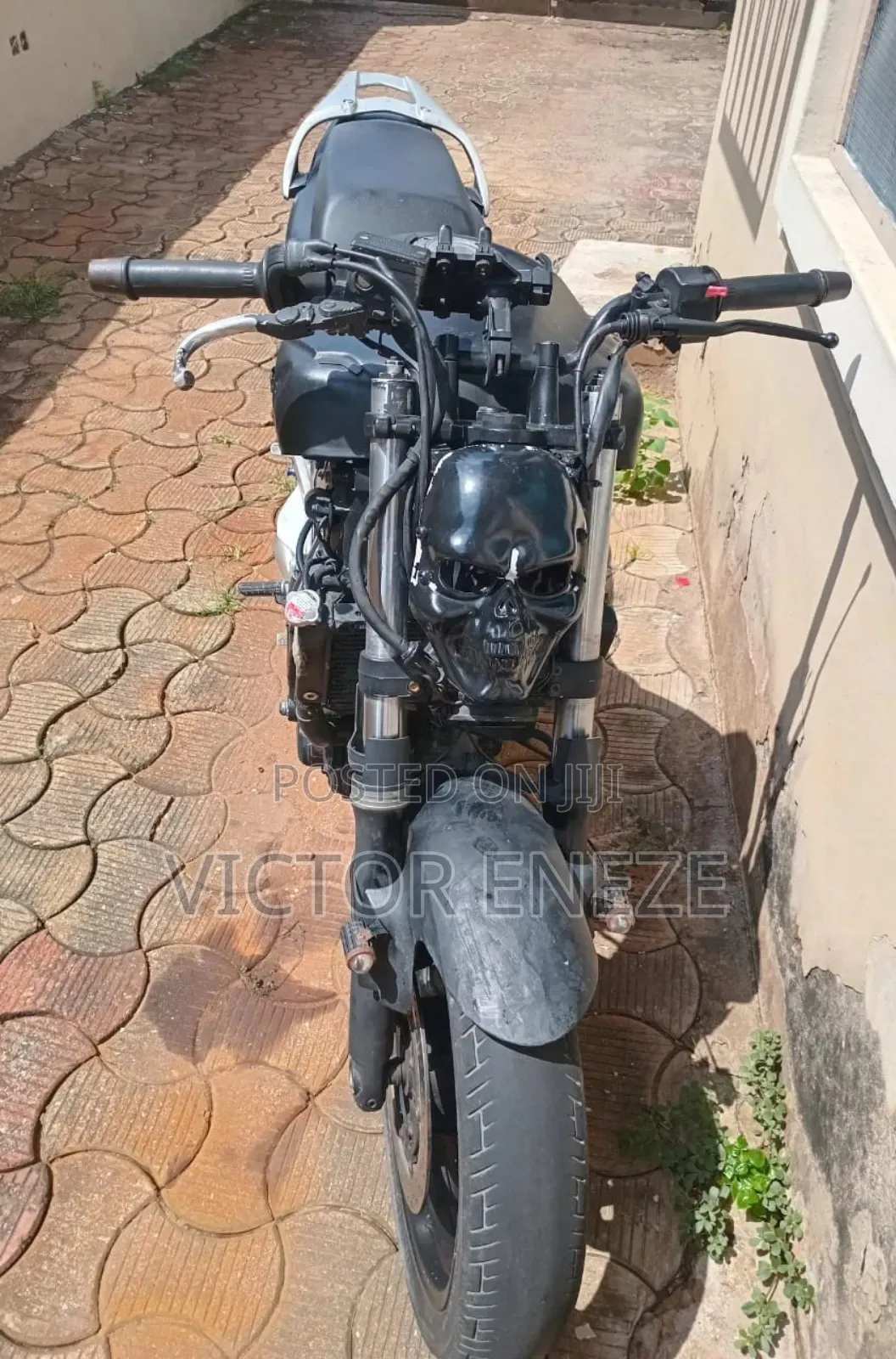 Yamaha 2010 Black