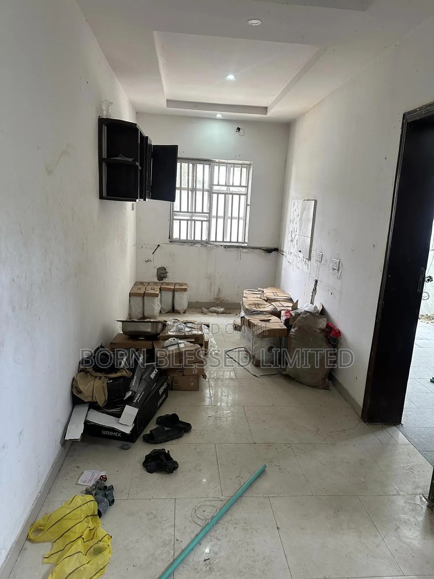 5bdrm Duplex in Graceland, Ajiwe for rent