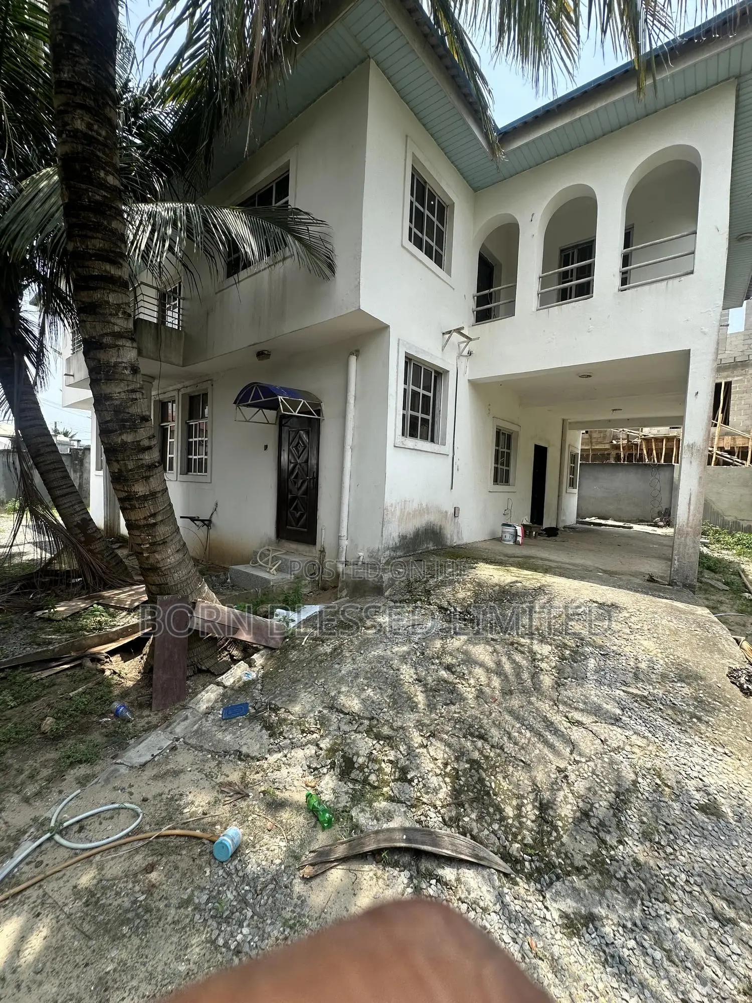 5bdrm Duplex in Graceland, Ajiwe for rent