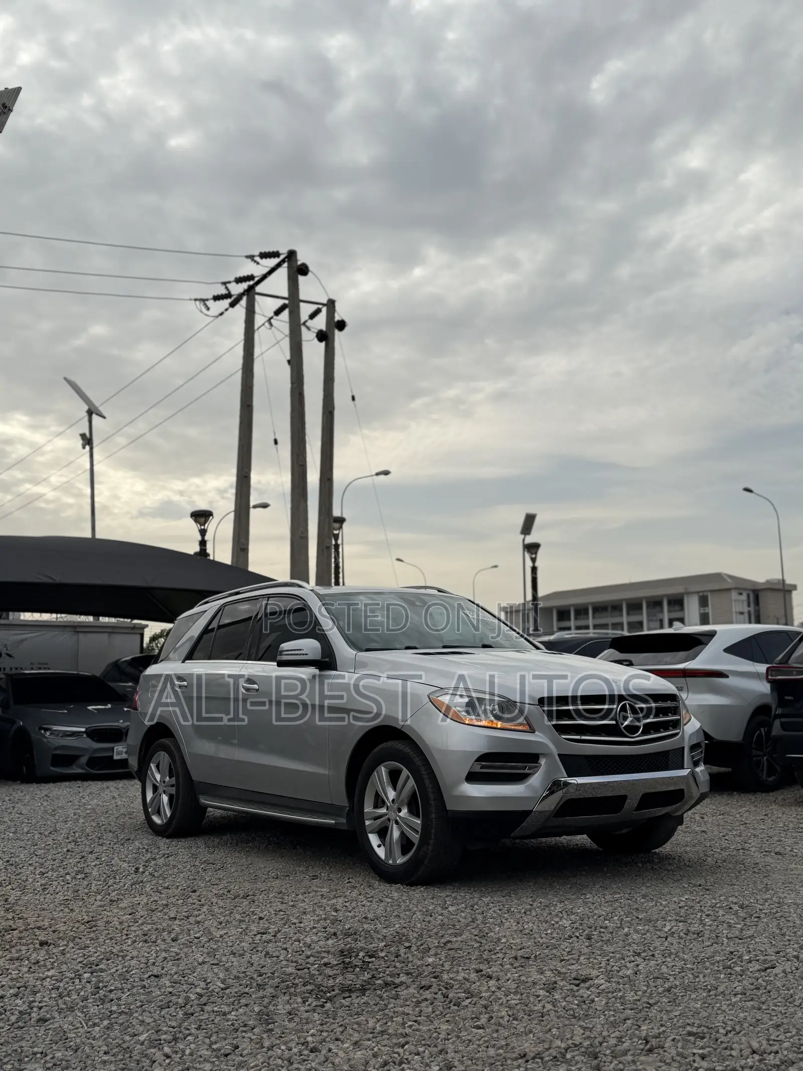 Mercedes-Benz M Class ML350 4MATIC 4dr SUV AWD (3.5L 6cyl 7A) 2014 Silver