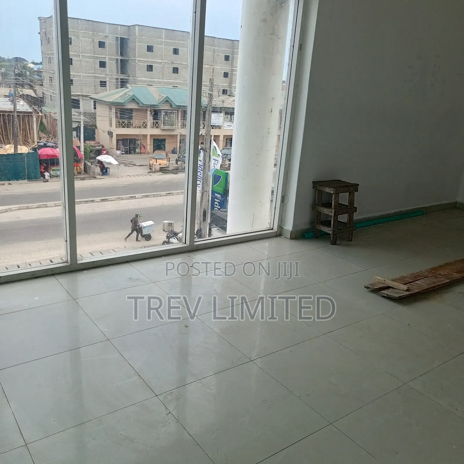Commercial Space for Lease Facing the Major Badore Road