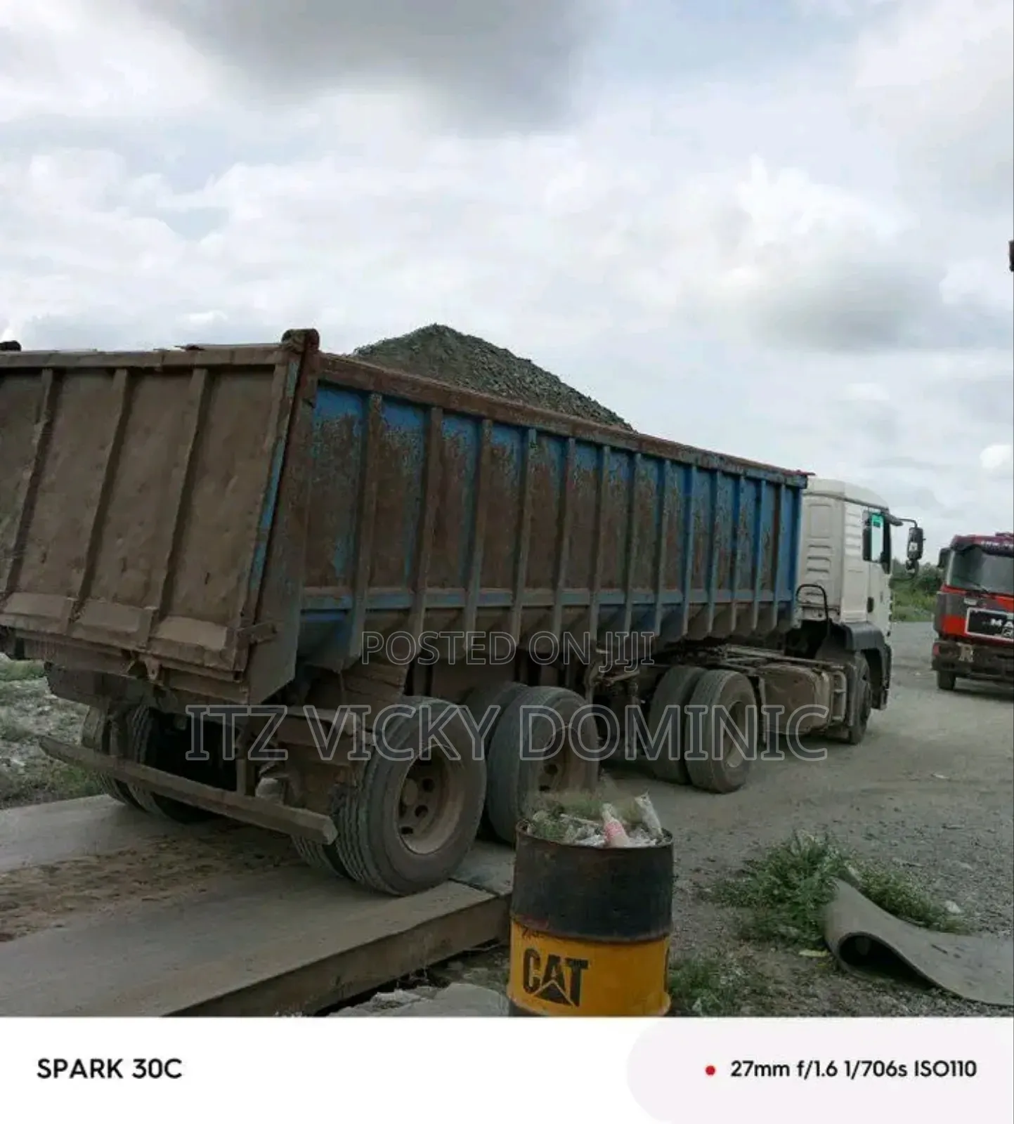 Fast Granite Delivery for Building and Construction of Roads