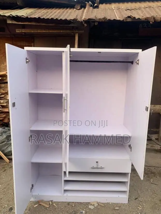 4ft by 6ft Wardrobe White Color