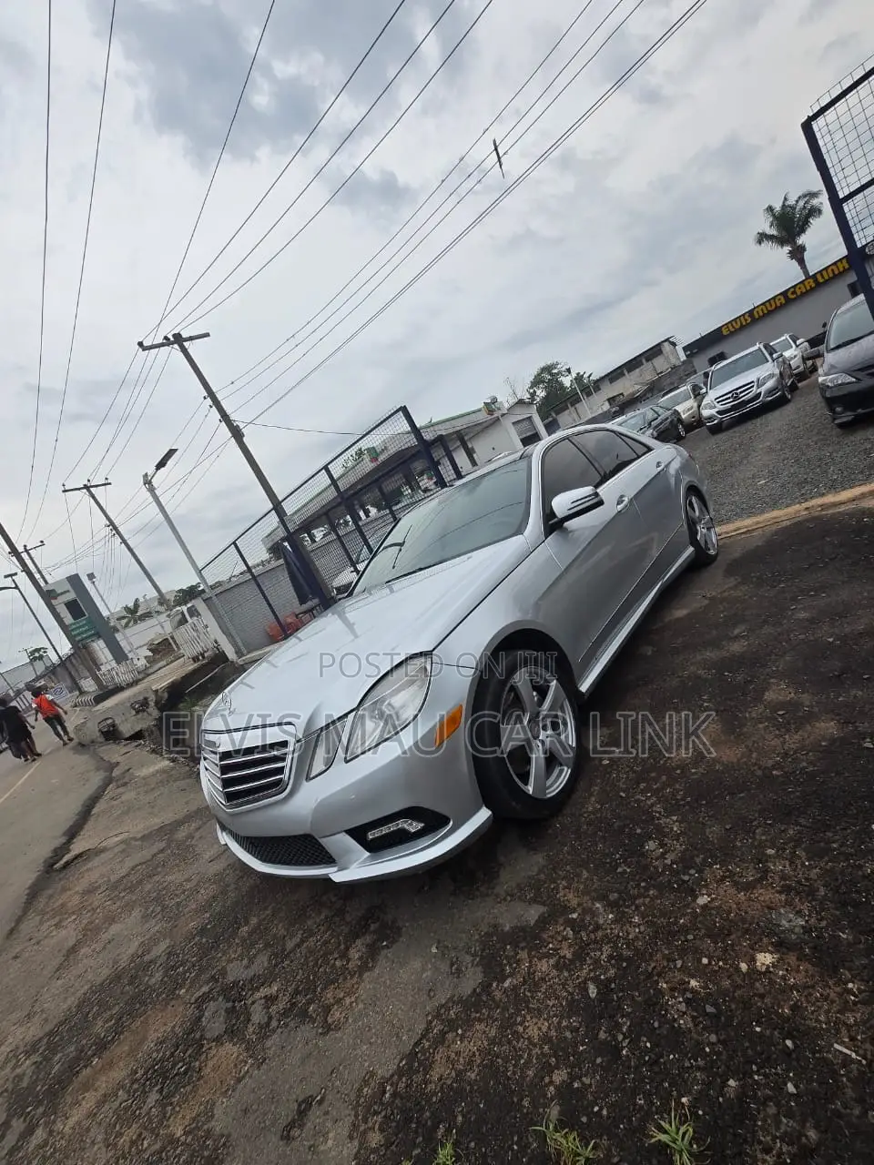 Mercedes-Benz E350 Base 4dr Sedan RWD (3.5L 6cyl 7A) 2011 Silver