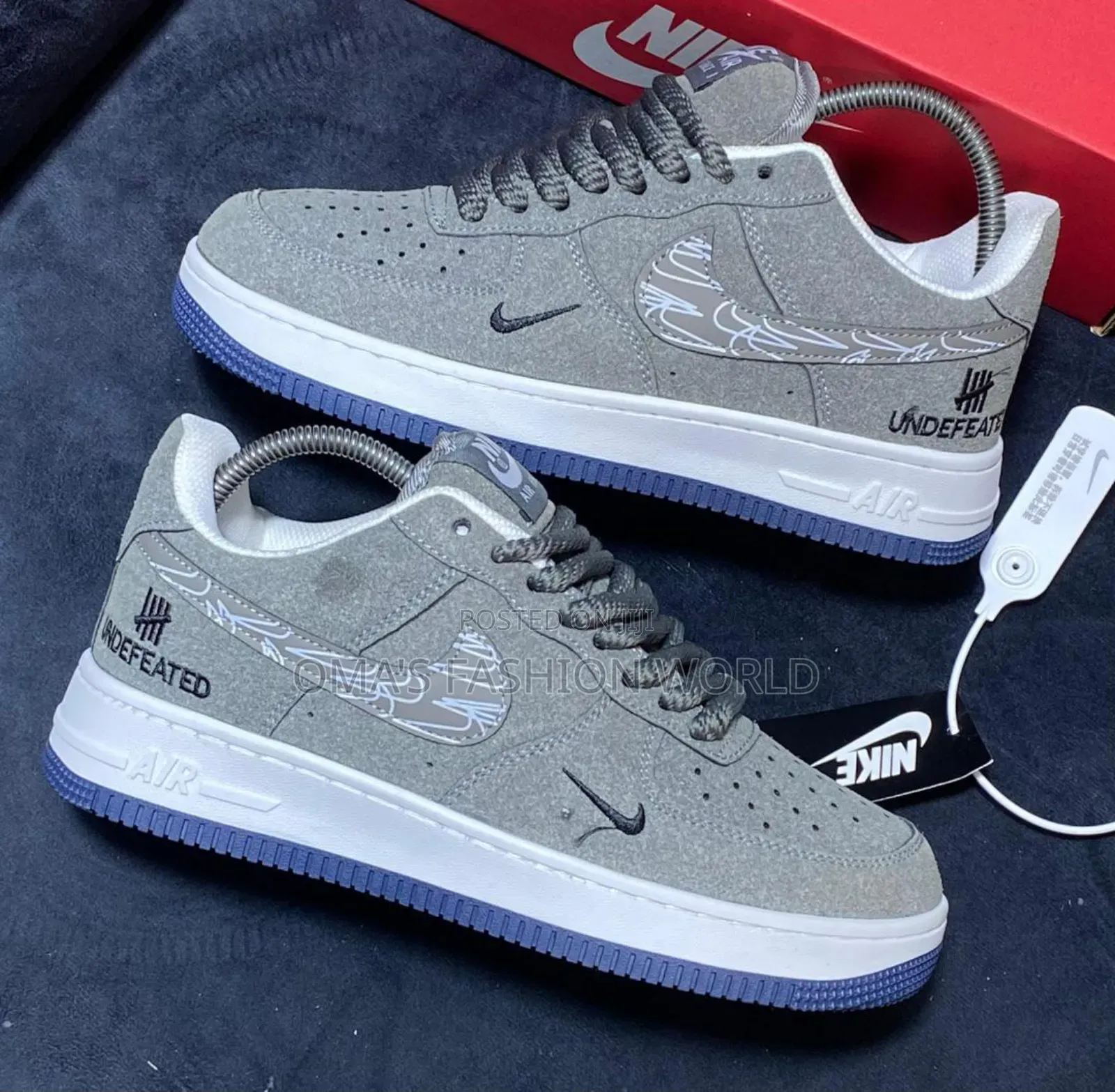 Original Nike Air Sneakers Available in Store Now.
Clean Design