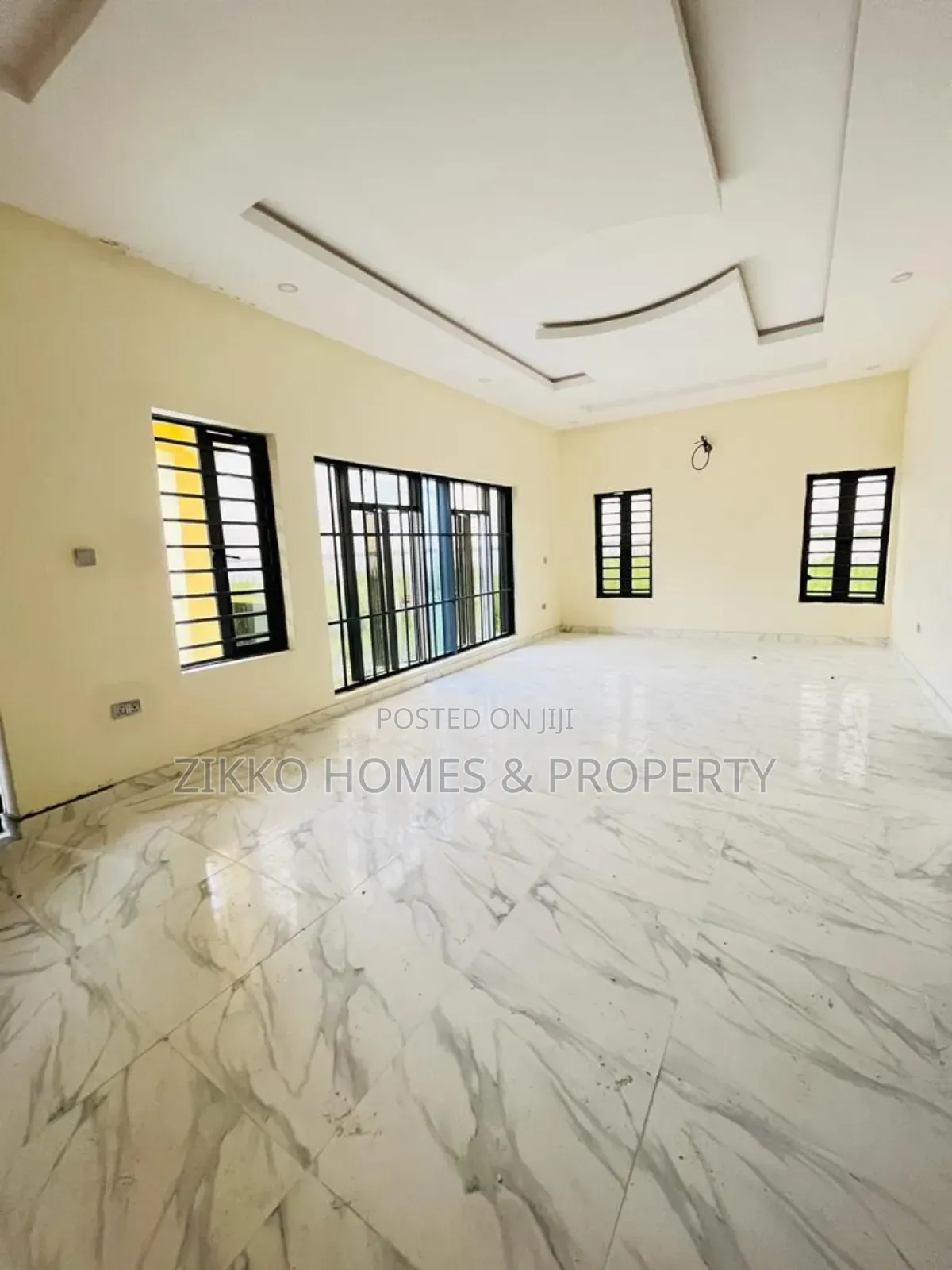 6bdrm Duplex in Northern Forshore, Lekki for sale