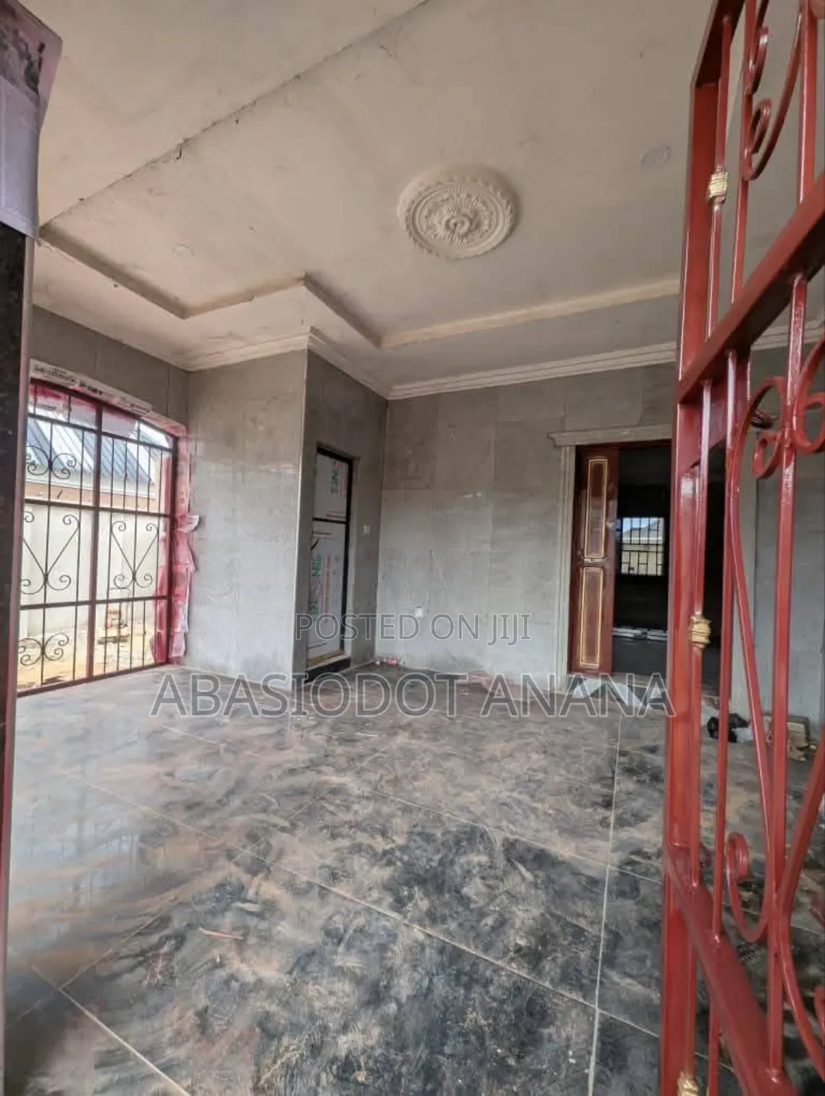 3bdrm Bungalow in Ekpri Nsukara, Uyo for sale