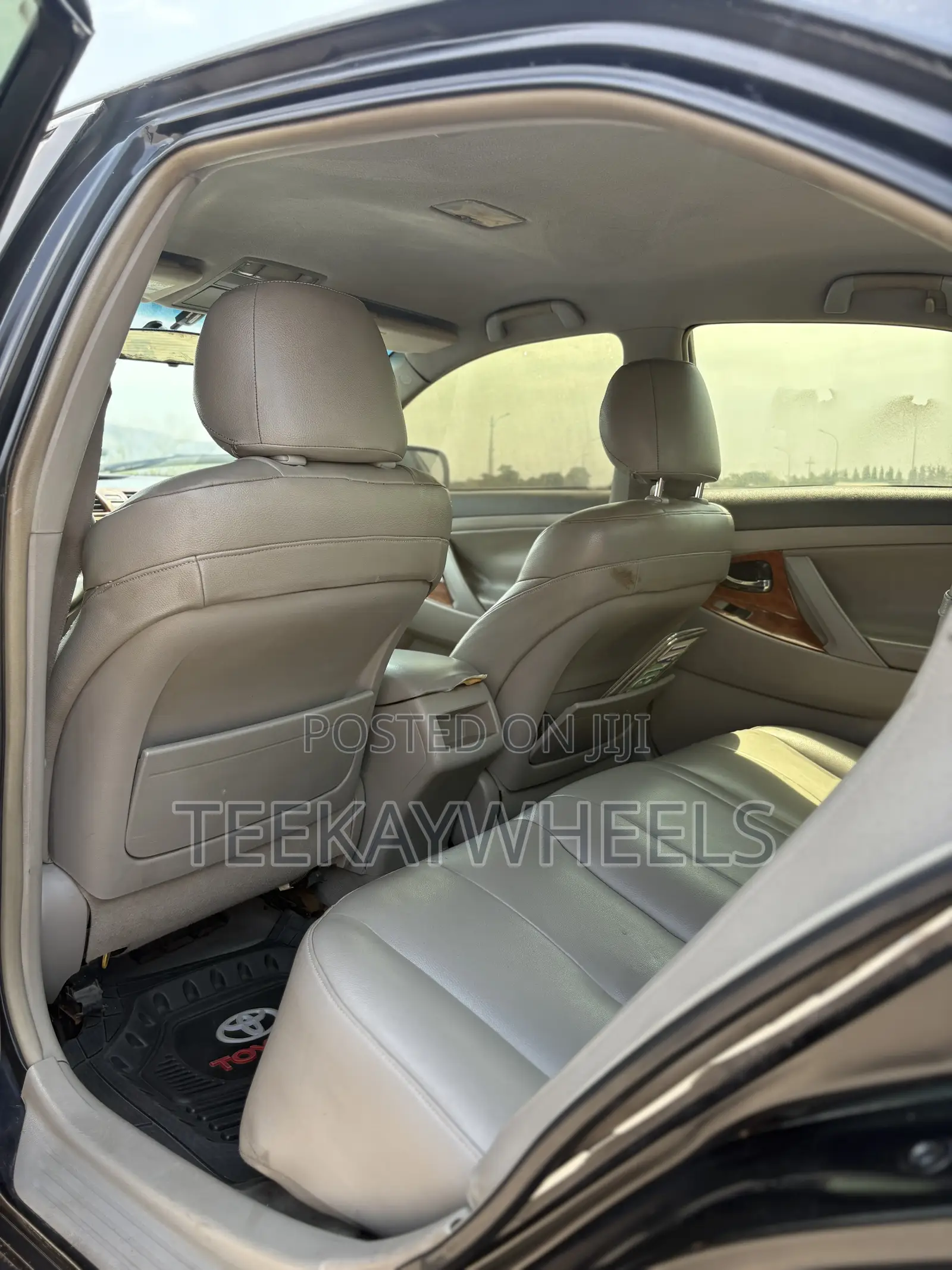 Toyota Camry 2.4 SE Automatic 2008 Black