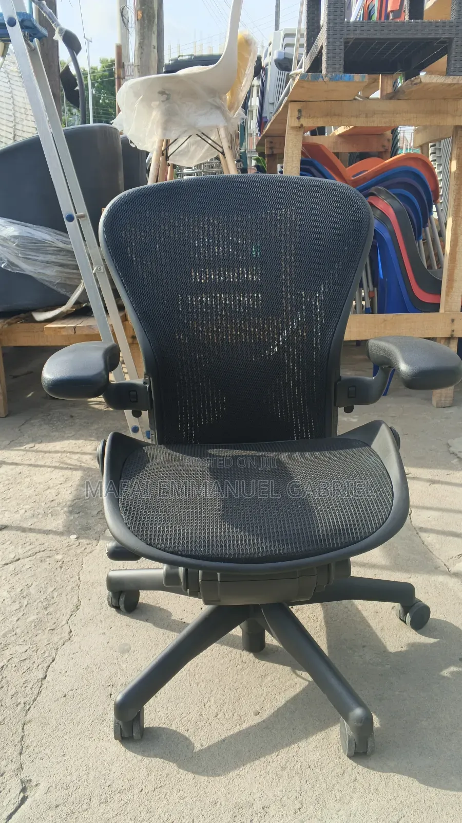 Hammer Miiler Aeron Chair